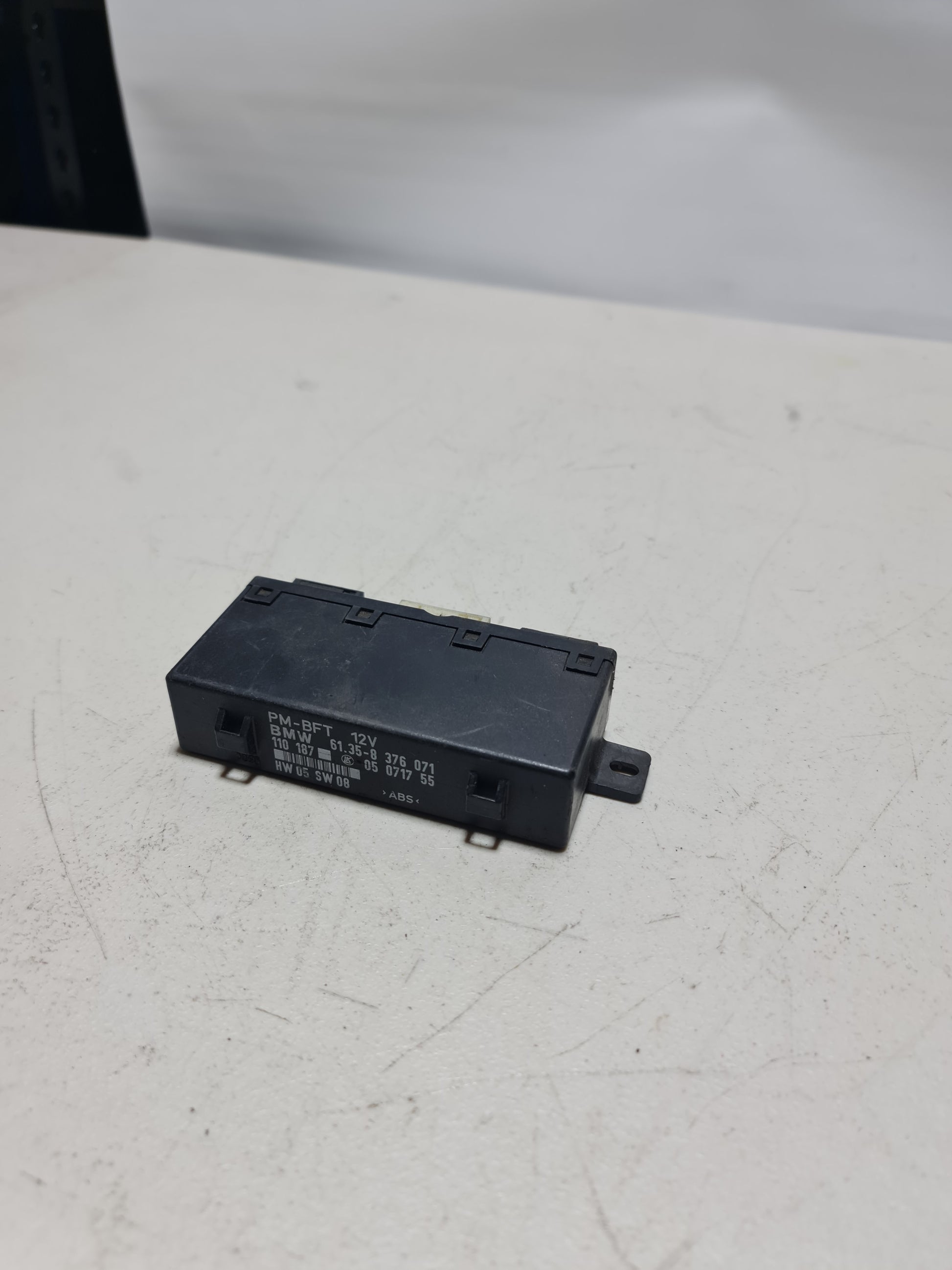 BMW E39 Front Left Door Control Unit - MPerformance.parts