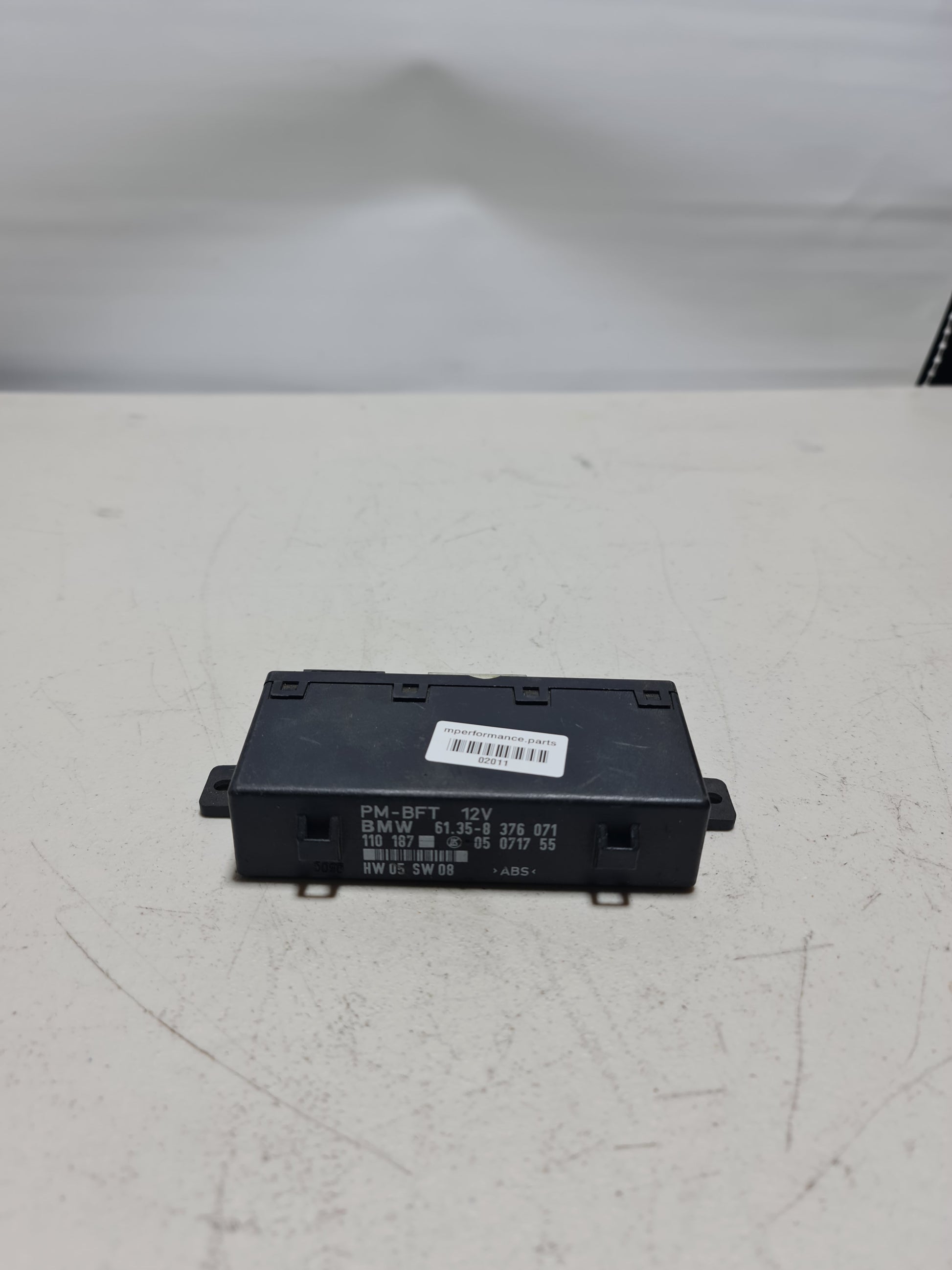 BMW E39 Front Left Door Control Unit - MPerformance.parts