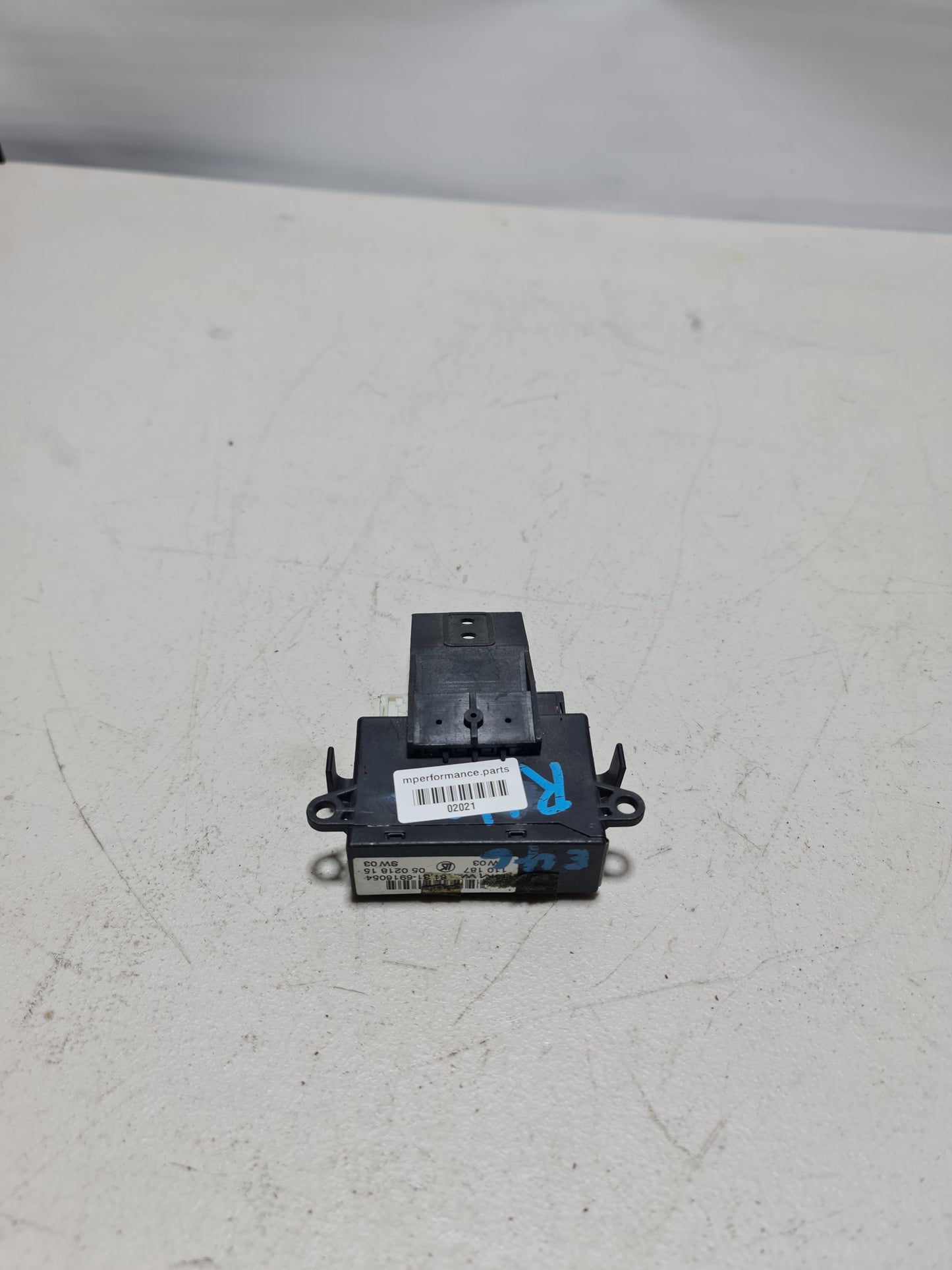 BMW E46 318 320 323 325 328 330 DOOR MIRROR CONTROL MODULE 61316916054 1998-2005 - MPerformance.parts