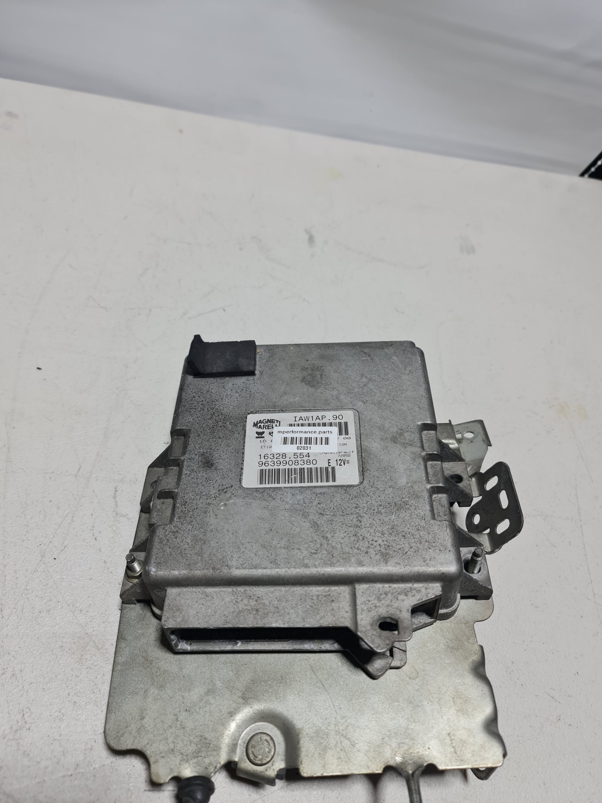 2002 PEUGEOT 206 1.4 ENGINE ECU 9639908380 IAW1AP.90 - MPerformance.parts