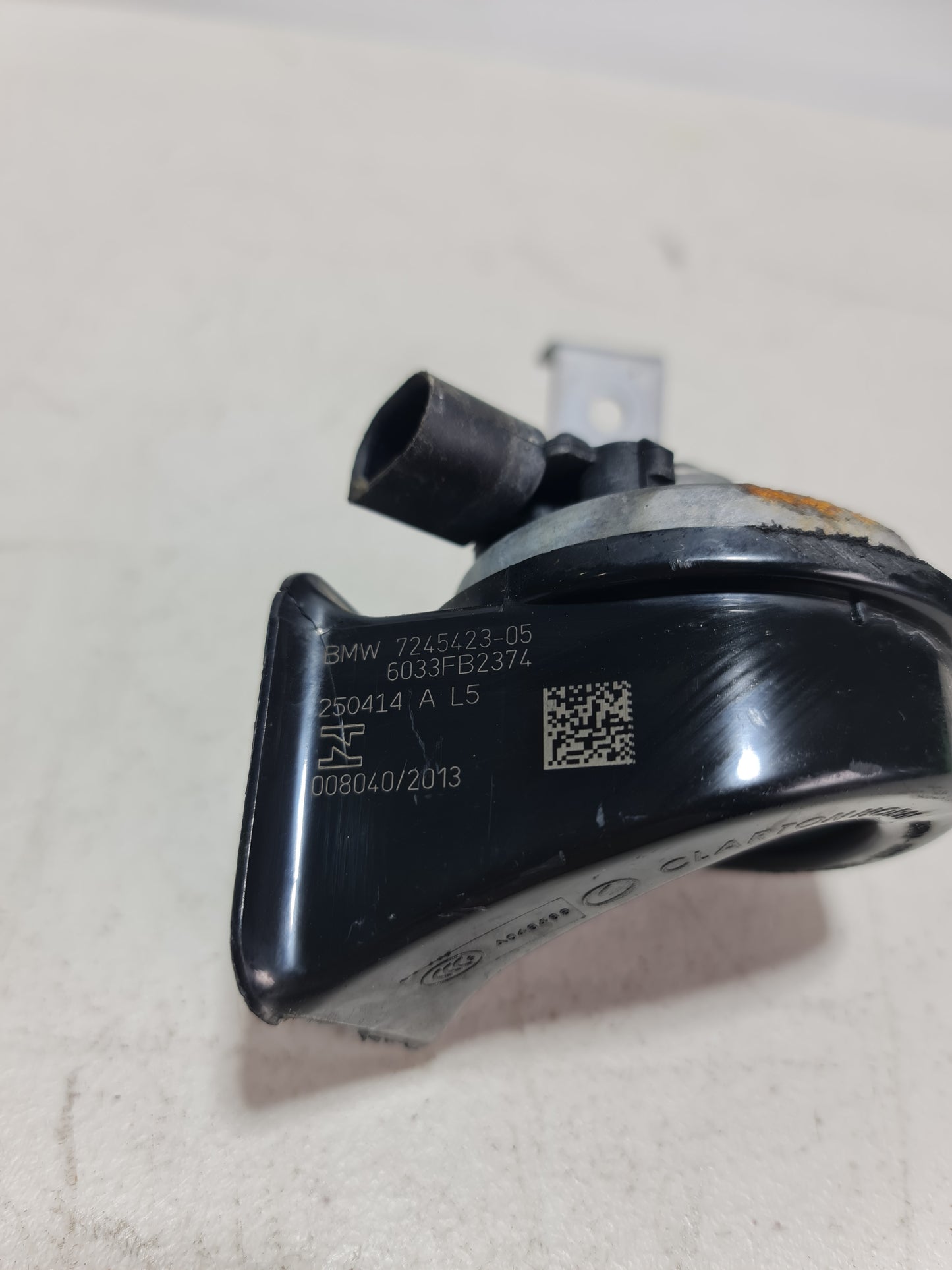 2012-2018 BMW 61-33-7-245-423 BMW 61337245423 High Pitch Horn 7245423 05 - MPerformance.parts