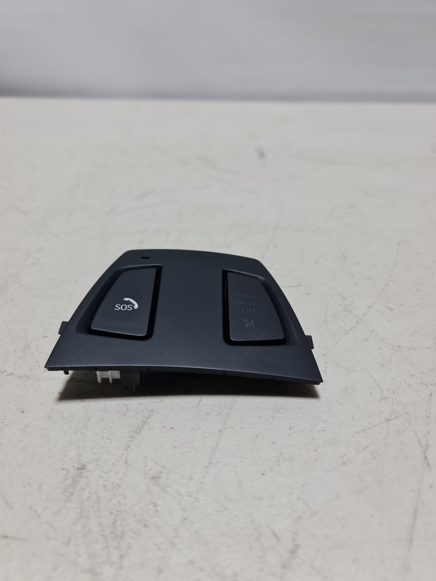 BMW X5 F15 2017 SOS SWITCH BUTTON E1065481 - MPerformance.parts