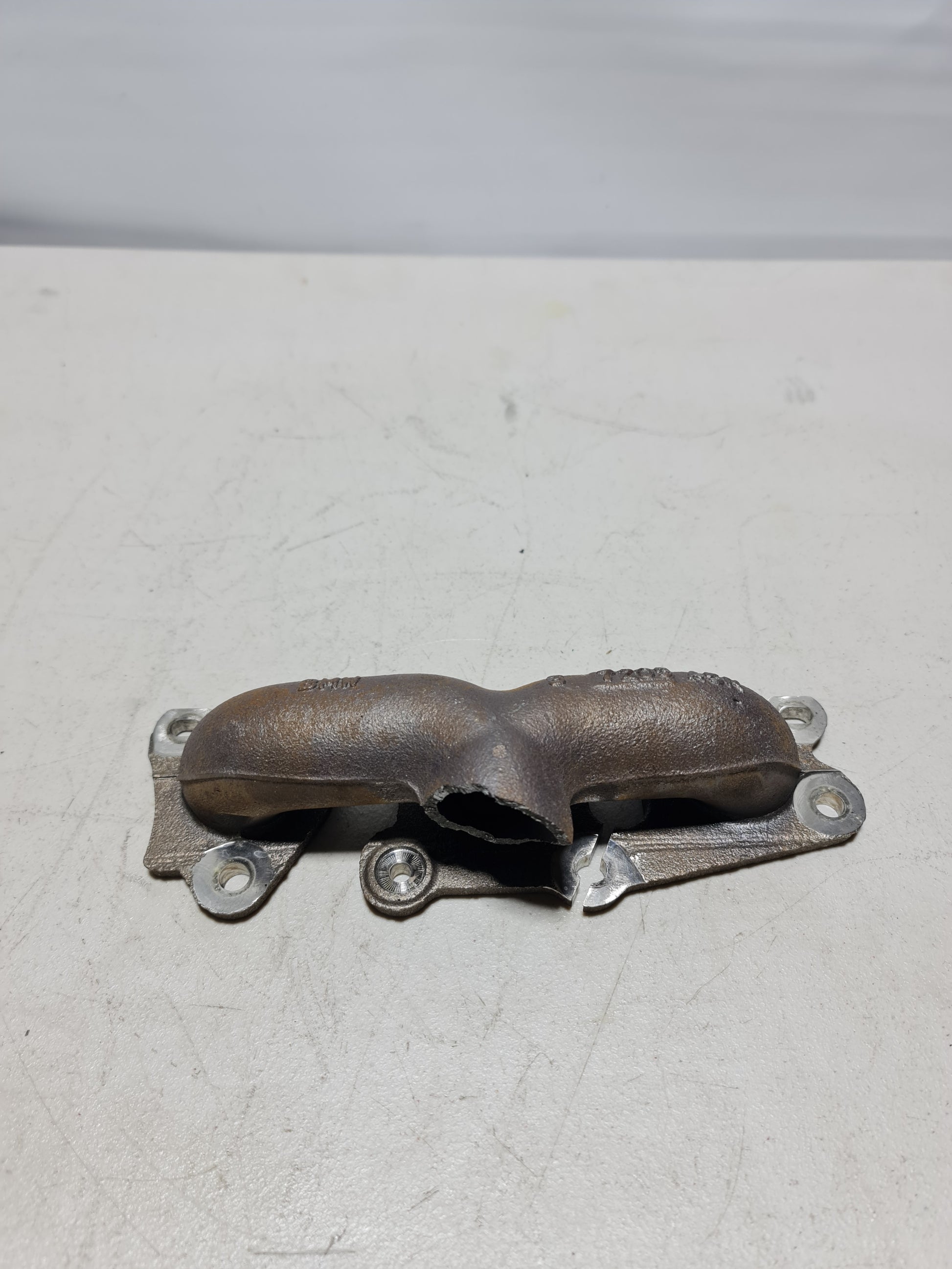 Damaged S55 F80 M3 Turbo Manifold - 37Z05A5N - MPerformance.parts