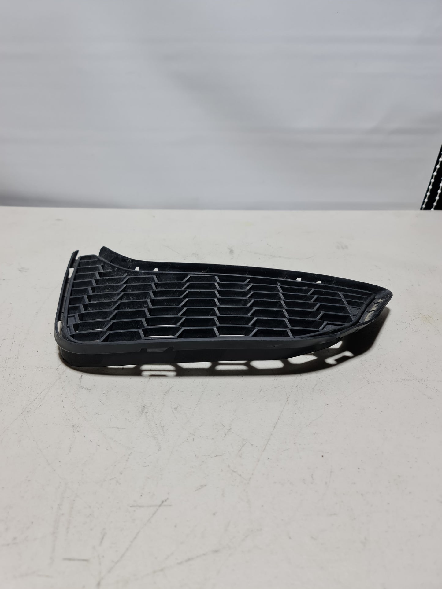 2015-2020 BMW 51-11-8-054-302 BMW 51118054302 Grille, Air Inlet, Open, Right 8054302 - MPerformance.parts