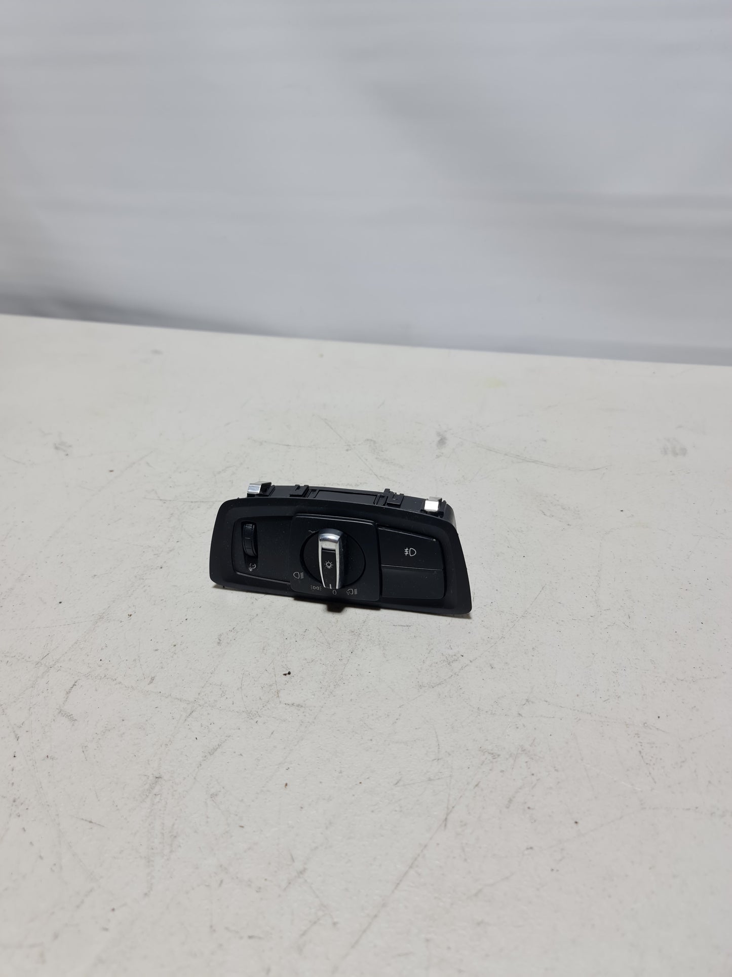 Original BMW Control unit lights 61316847520 6847520 01 - MPerformance.parts