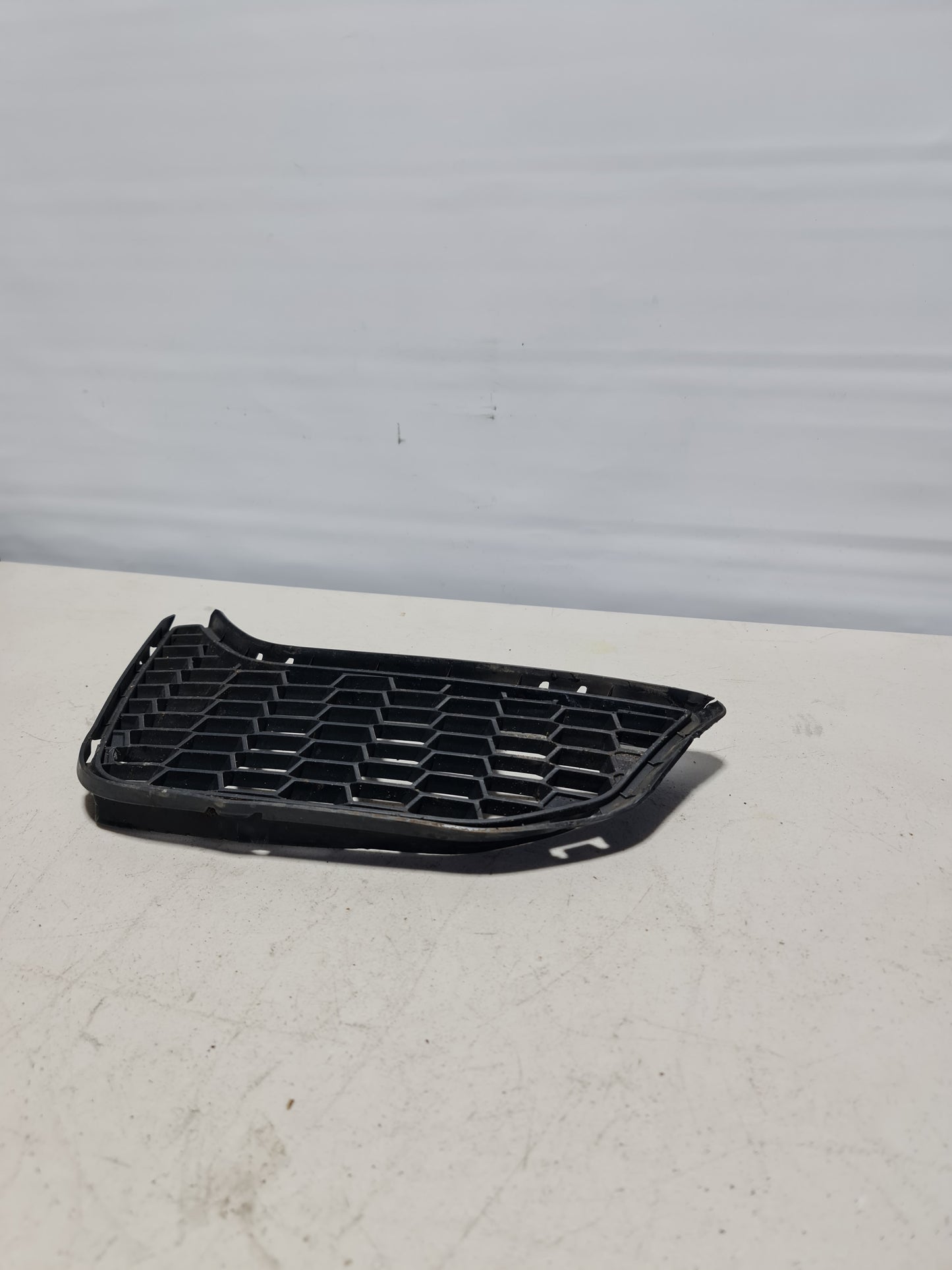 2015-2020 BMW 51-11-8-054-302 BMW 51118054302 Grille, Air Inlet, Open, Right 8054302 - MPerformance.parts