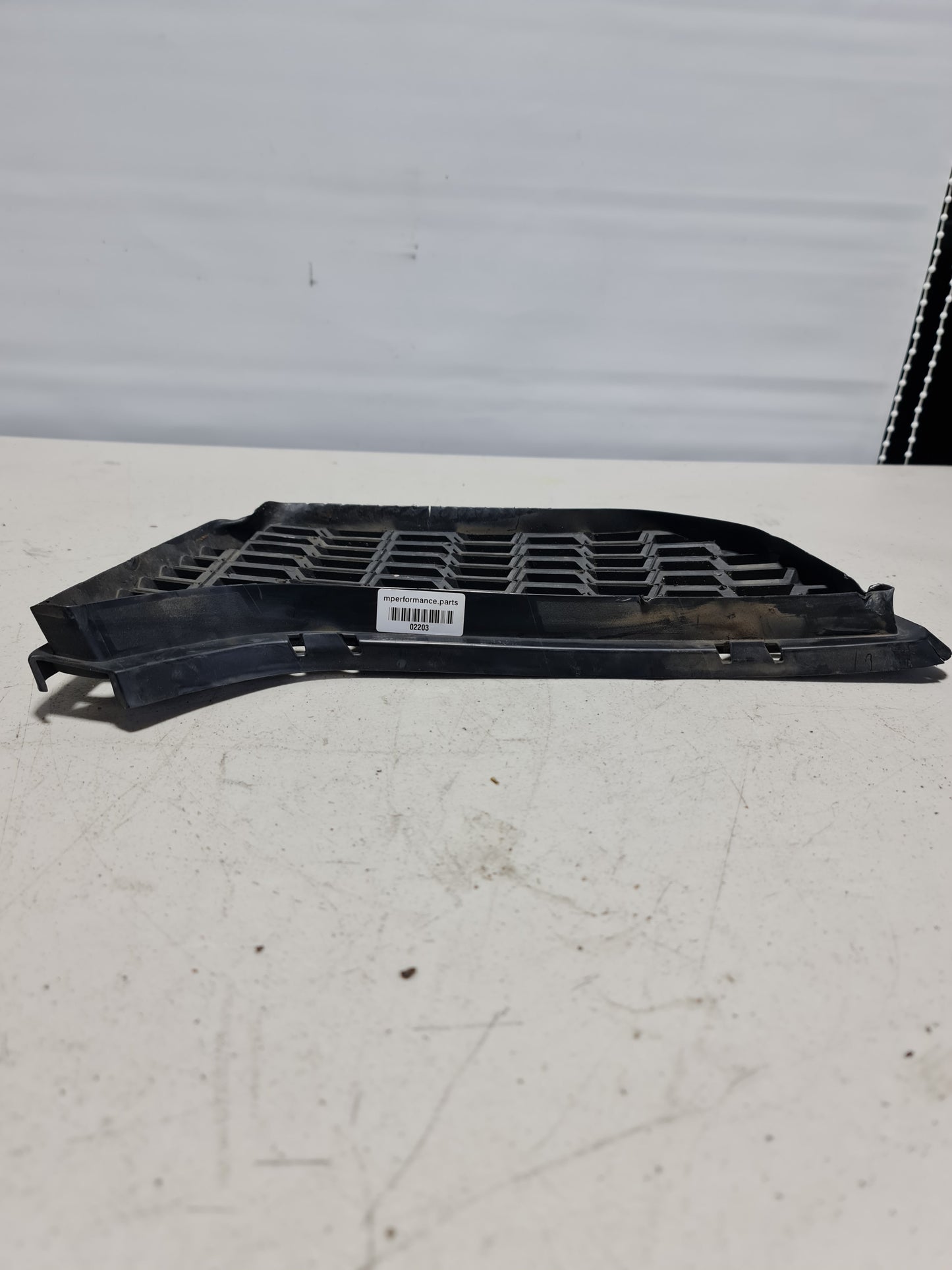 2015-2020 BMW 51-11-8-054-302 BMW 51118054302 Grille, Air Inlet, Open, Right 8054302 - MPerformance.parts