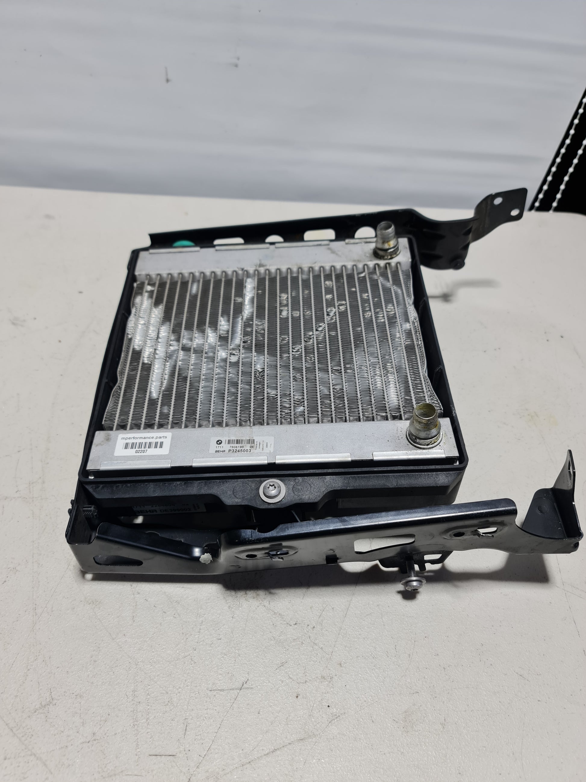 09-19 BMW F07 550i GT 640i 750i ENGINE OIL COOLER LEFT DRIVER OEM 080222 17117806190 - MPerformance.parts