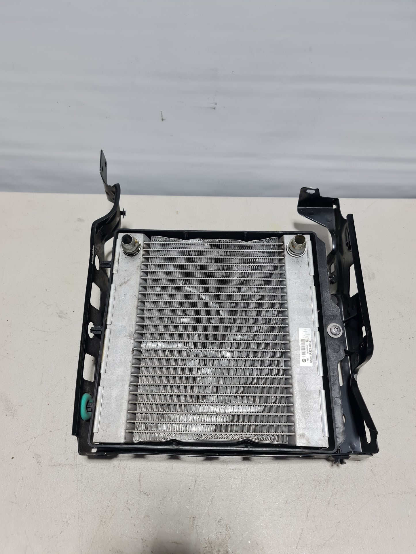 09-19 BMW F07 550i GT 640i 750i ENGINE OIL COOLER LEFT DRIVER OEM 080222 17117806190 - MPerformance.parts