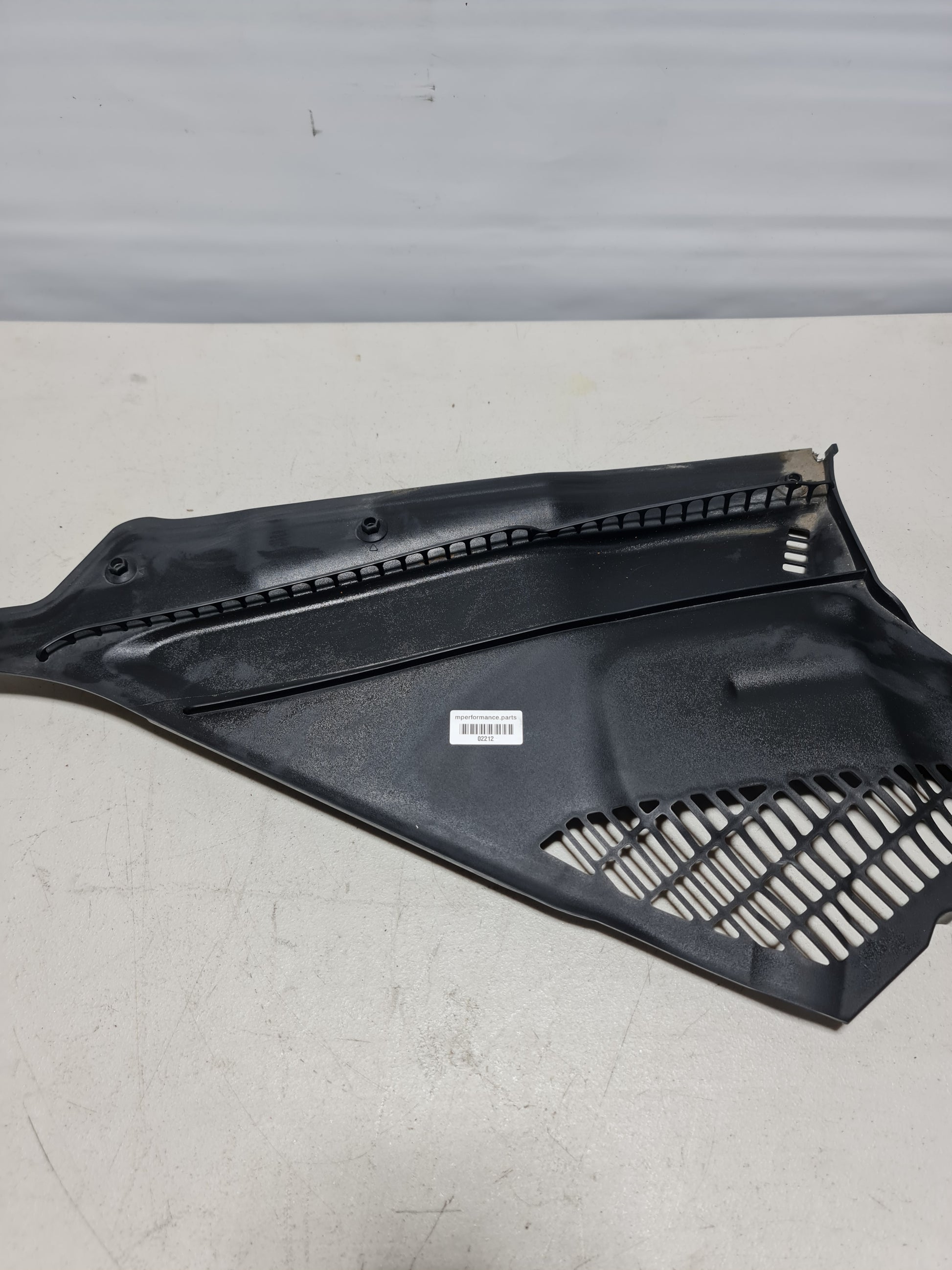 OEM BMW M2 COUPE F87 FRONT LEFT WINDSHIELD COVER COWL RHD 64318059698 GENUINE 8059698 - MPerformance.parts