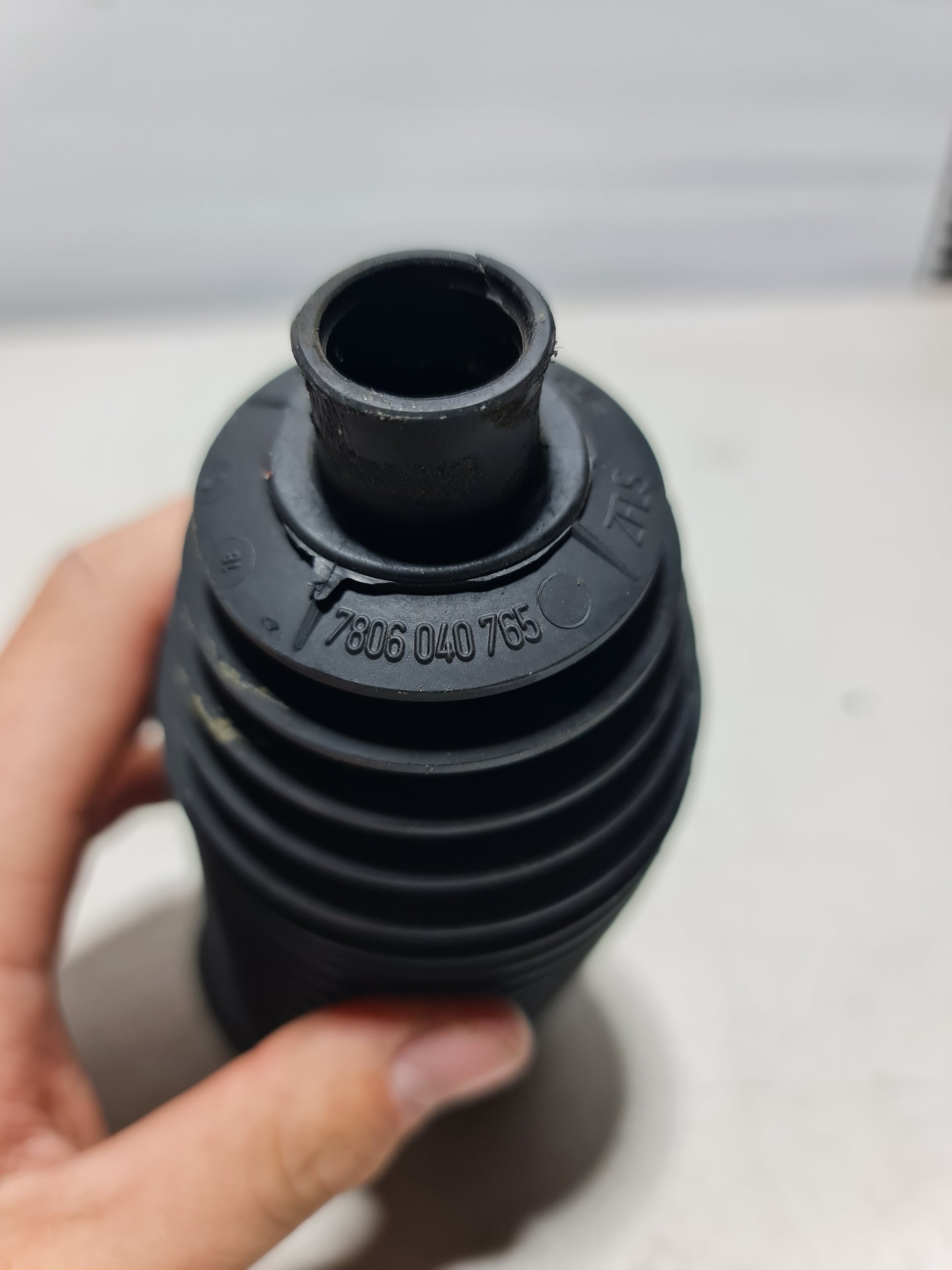 BMW STEERING RACK TIE ROD BOOT COVER - 7806 040 765 - MPerformance.parts