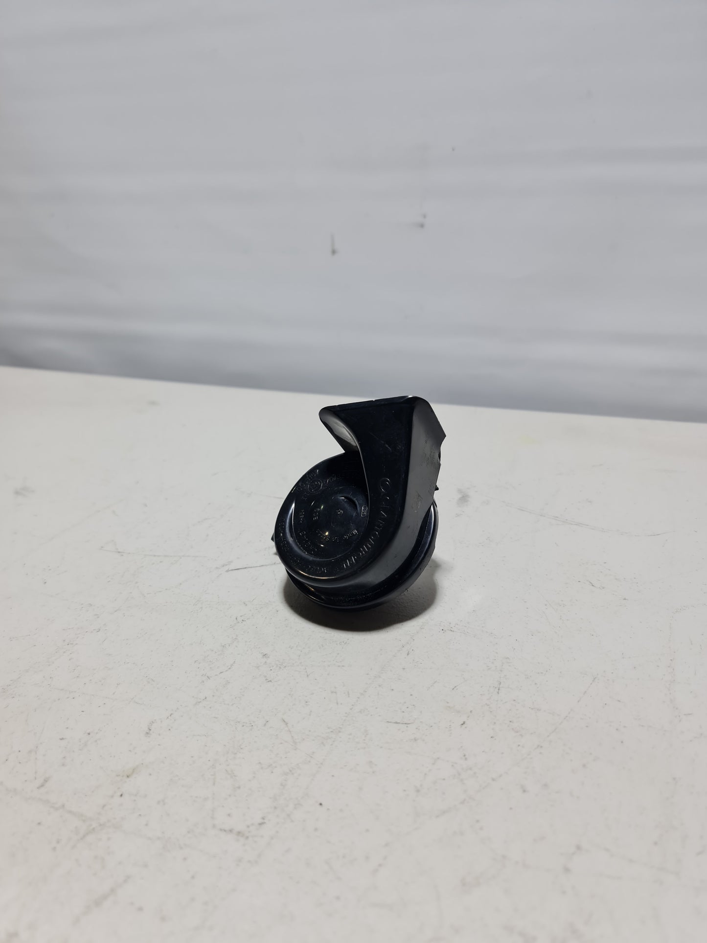 2019-2020 BMW M2 61-33-8-077-467 BMW 61338077467 HORN, HIGH PITCH 8077467 02 - MPerformance.parts