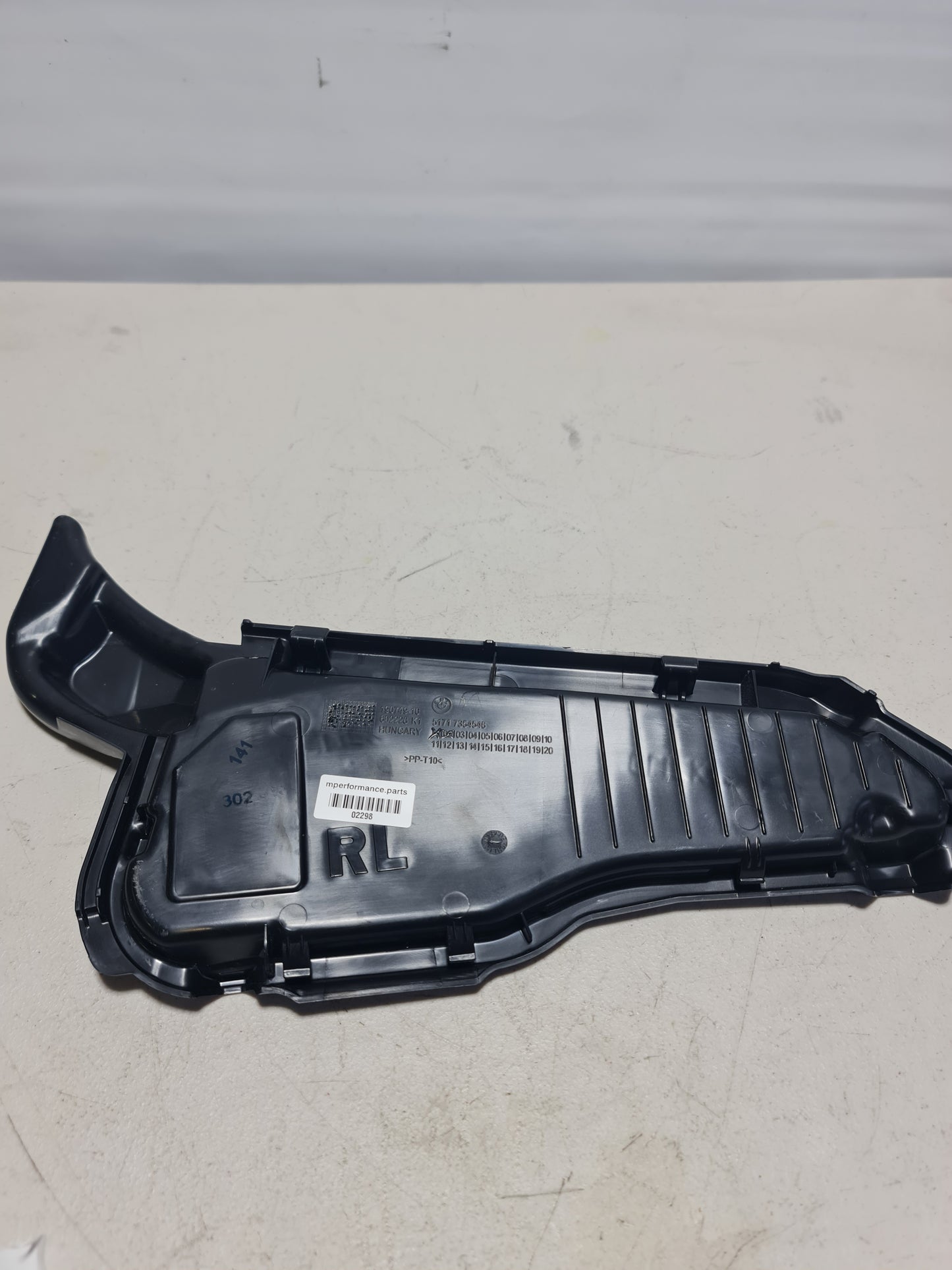 BMW 4 SERIES F32 F82 2013 2017 WINDSHIELD WIPER TRIM SHELL COVER RHD 51717354546 - MPerformance.parts