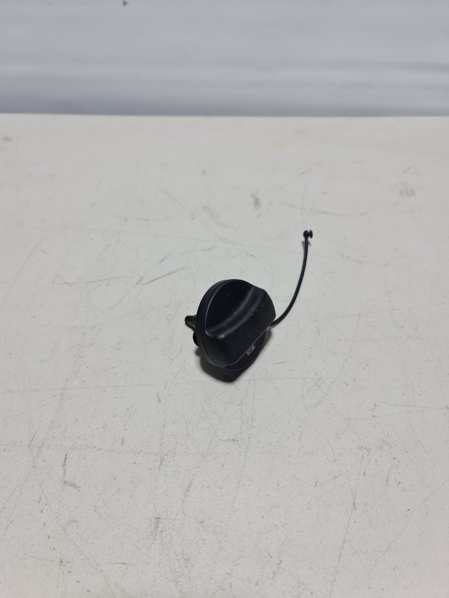 2014-2019 BMW 16-11-7-482-902 BMW 16117482902 Filler Cap 7482902 04 - MPerformance.parts