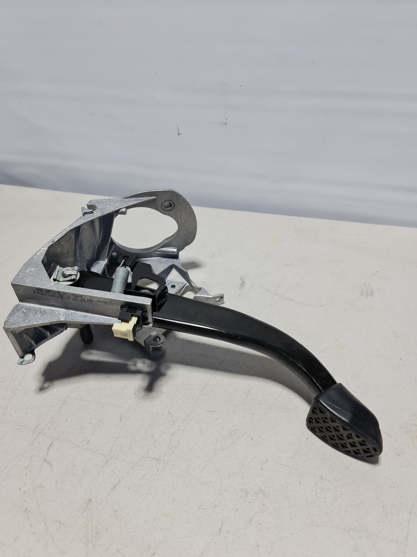 BMW M2 F87 2017 RHD AUTOMATIC BRAKE PEDAL 6881149 02 - MPerformance.parts