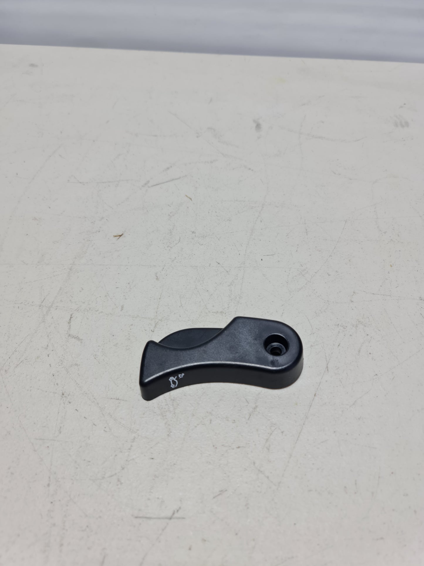 BMW X1 F48 ENGINE HOOD MECHANISM LEVER ORIGINAL - MPerformance.parts