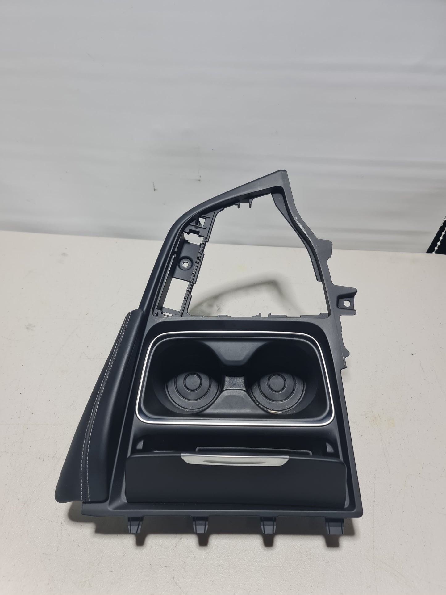 BMW F80 F82 F83 M3 M4 Centre Console Cup Holder T55086 51168058968 8058968 05 - MPerformance.parts