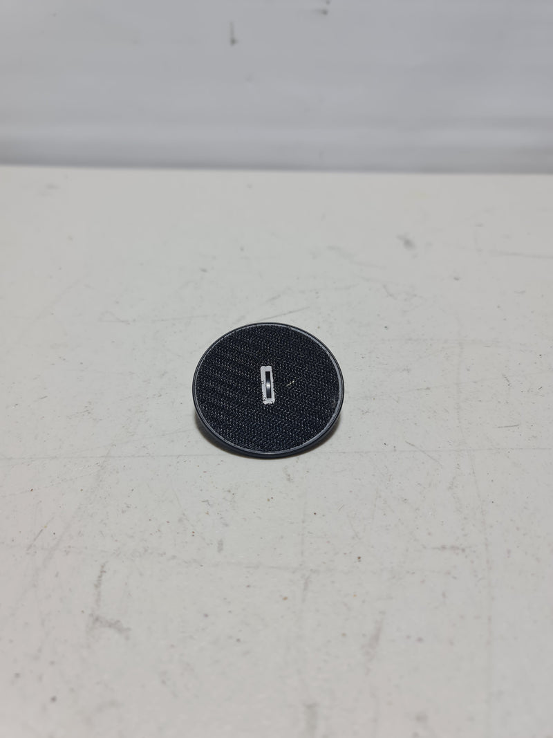 BMW hook and loop element with bayonet fastener, compatible with models from 1999 to 2020, part number 07149166609.