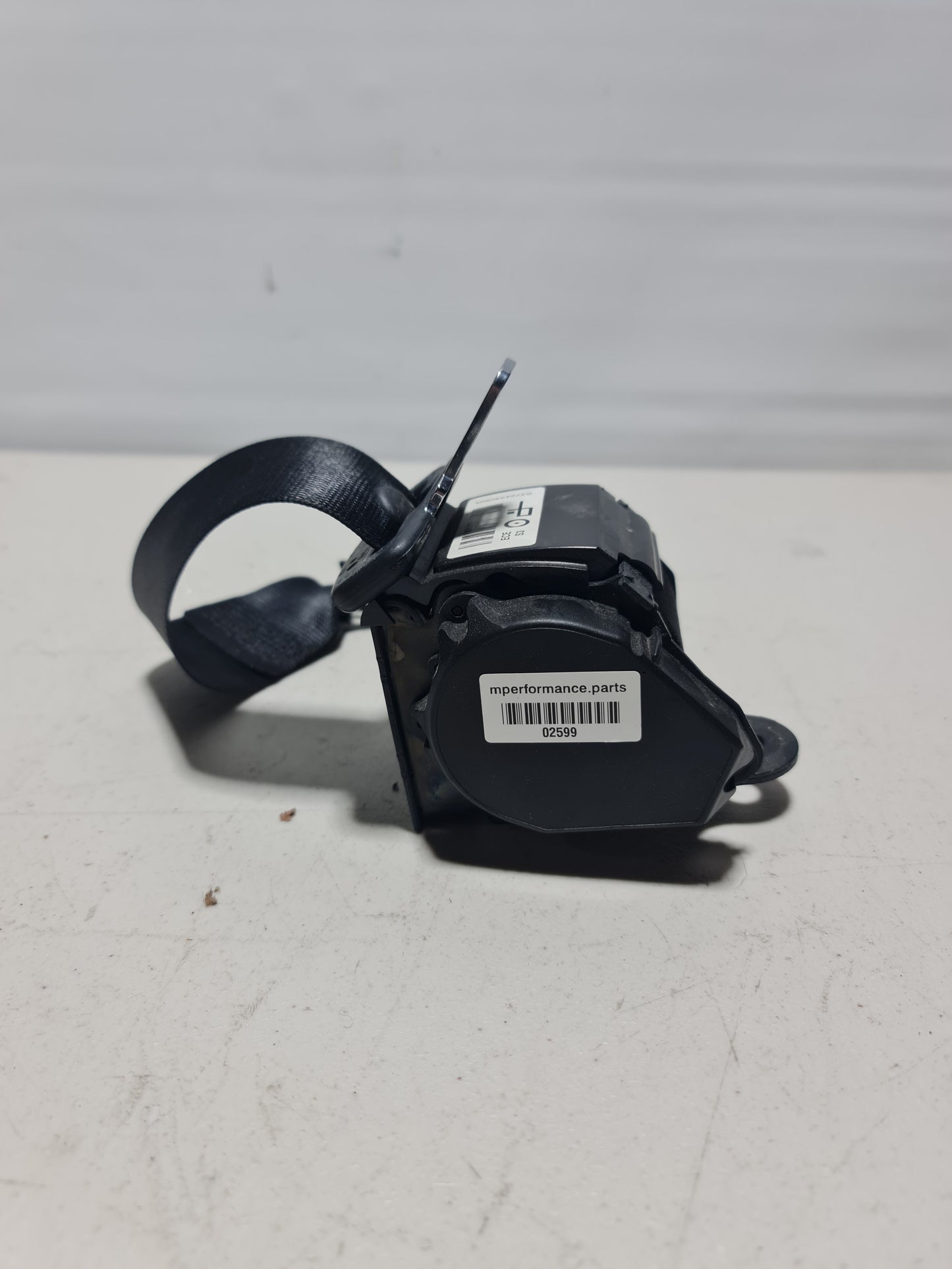 7243309 S3724330904 seat belt buckle belt BMW F31 rear outside - MPerformance.parts