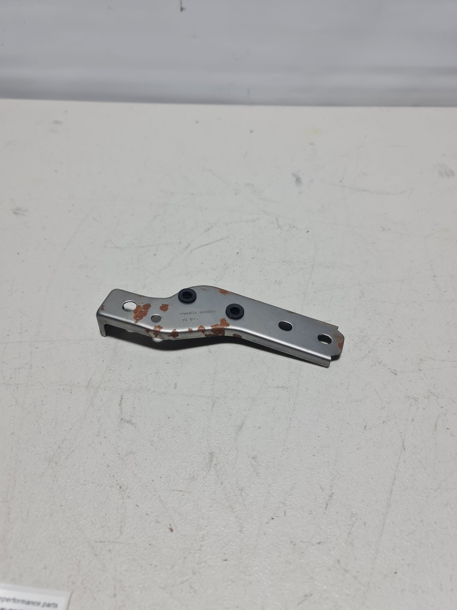 F80 M3 Dashboard Mount Bracket - p02062 - MPerformance.parts
