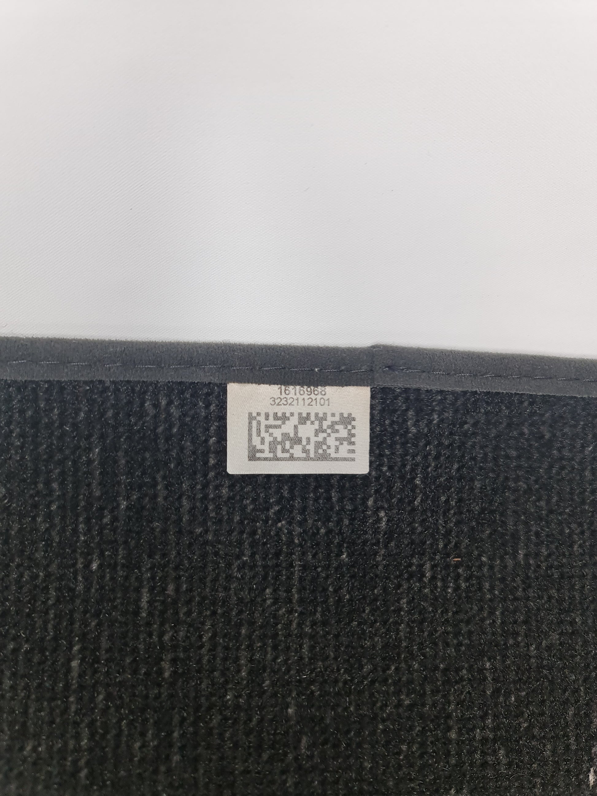 F82 M4 Rear Right Floor Mat - MPerformance.parts