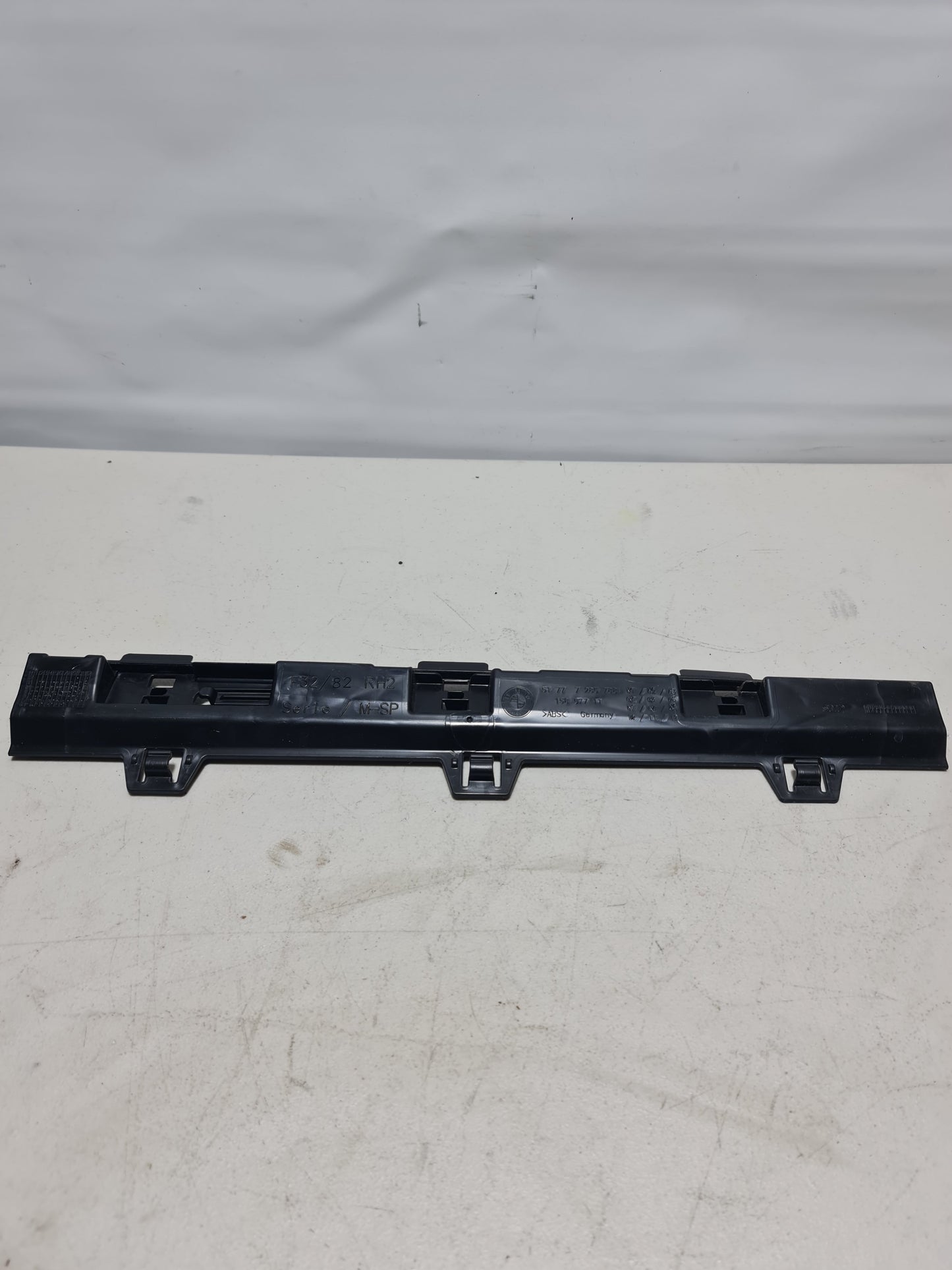 2014-2020 BMW 51-77-7-285-788 BMW  51777285788 Supporting Ledge Right 7285788 - MPerformance.parts