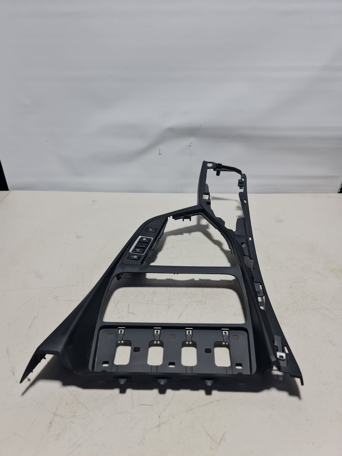 2019 BMW 2 SERIES F22 CENTRE CONSOLE TRIM WITH CUP HOLDER 6993610 9394332