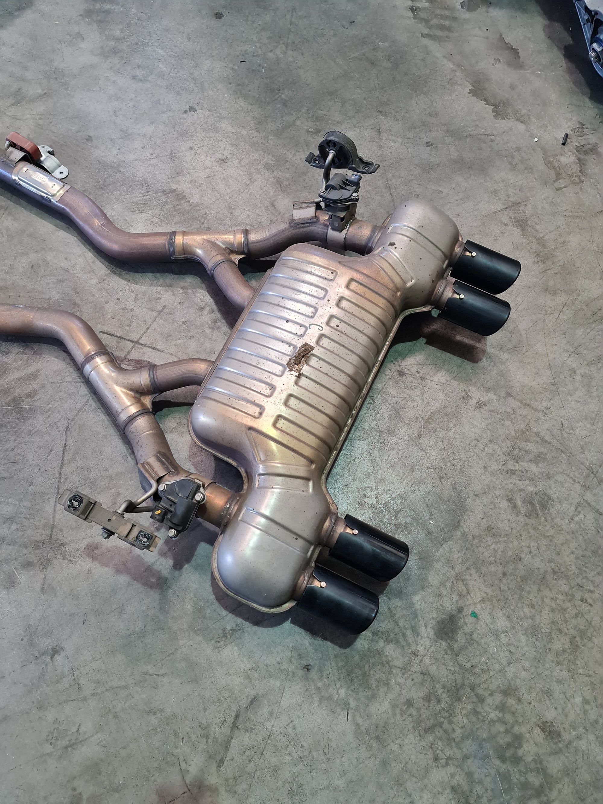 BMW M4 Muffler (with bypass) Quad OEM Stainless Exhaust  EBERSPACHER 7850083 - MPerformance.parts