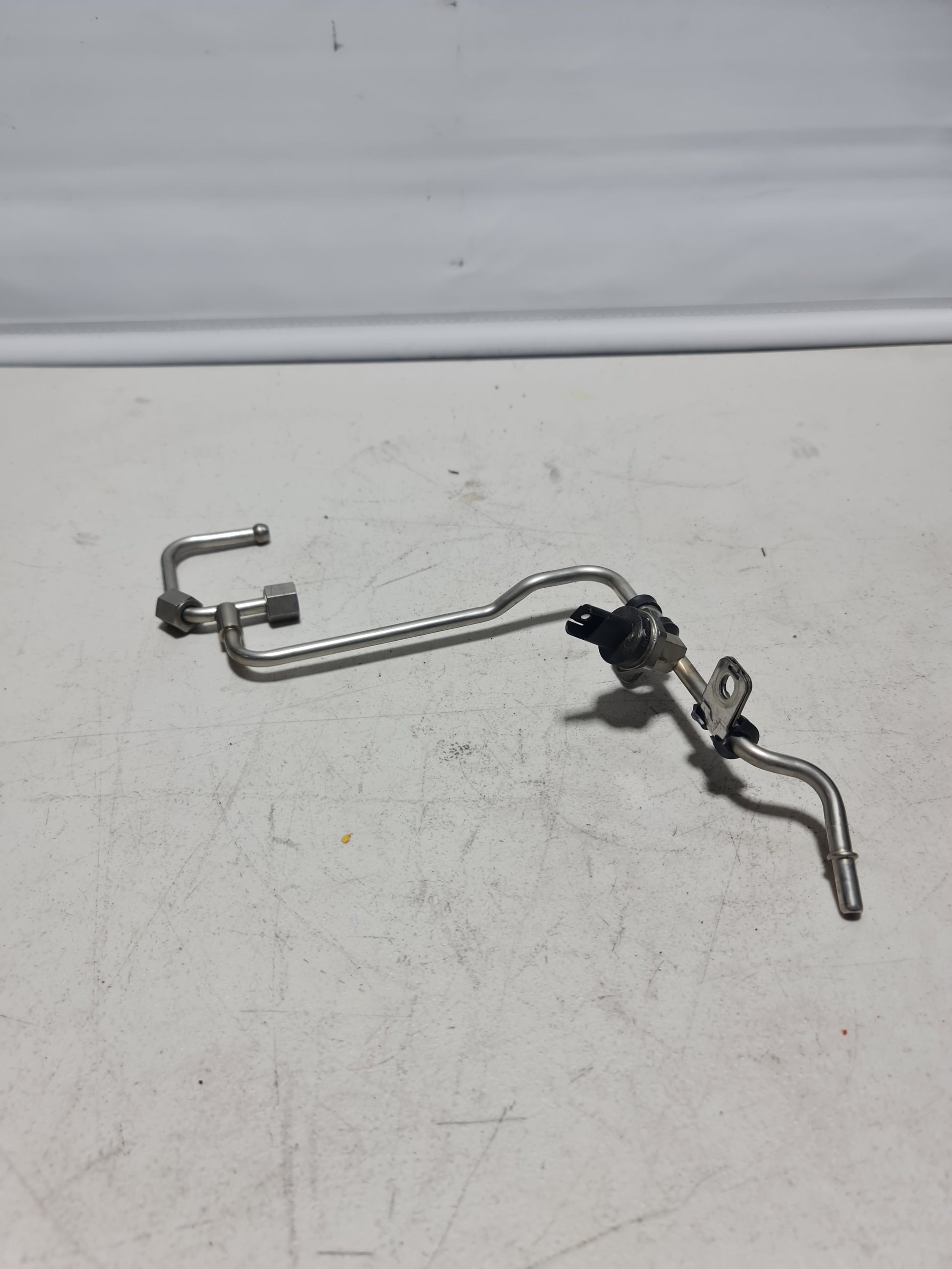Fuel Pressure Sensor 0261230348 For BMW M3 - MPerformance.parts