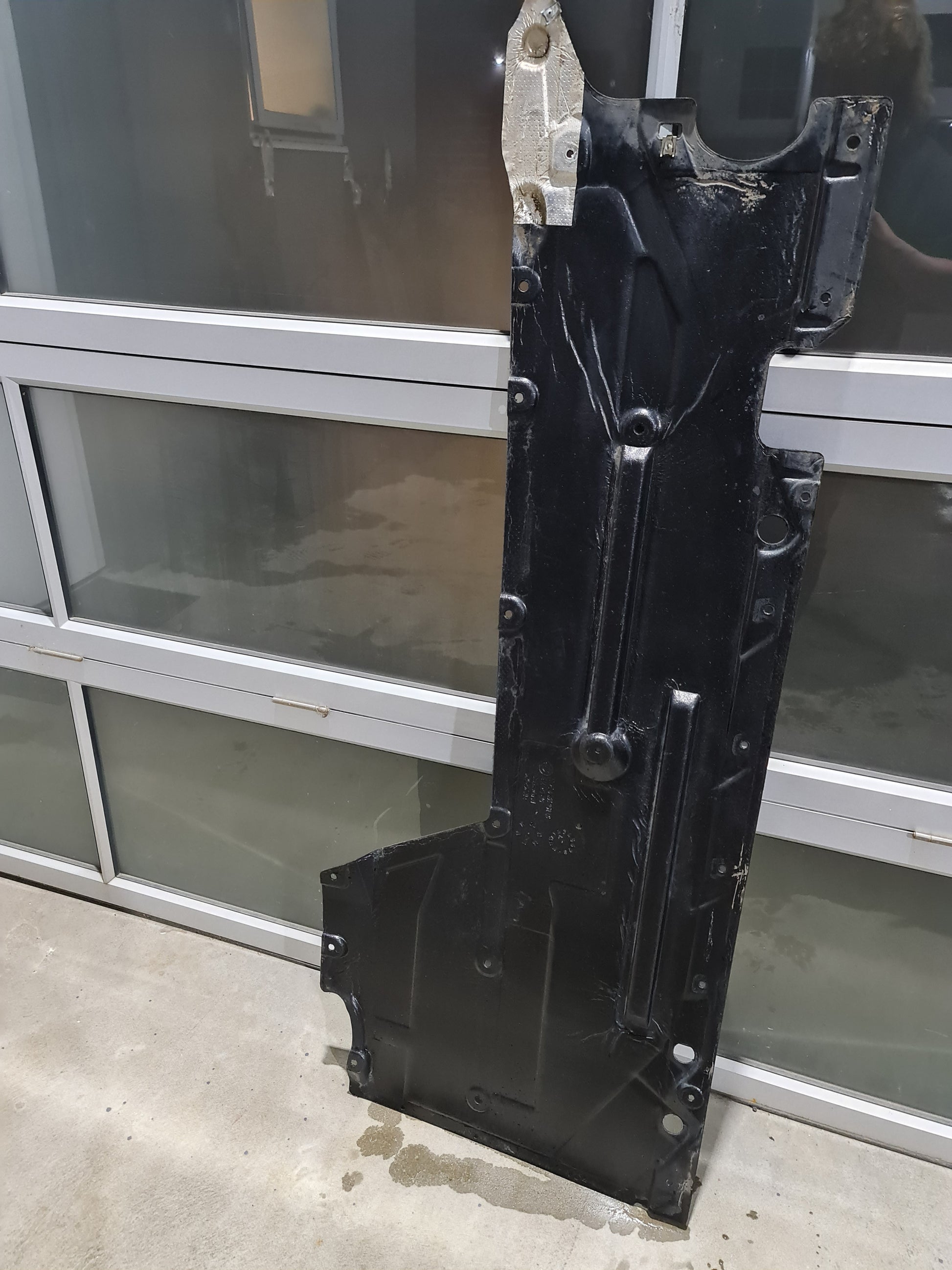 BMW M2 M3 M4 F80 F82 F83 F87 UNDER BODY PANELING UNDERTRAY RIGHT SIDE 8055952 - MPerformance.parts