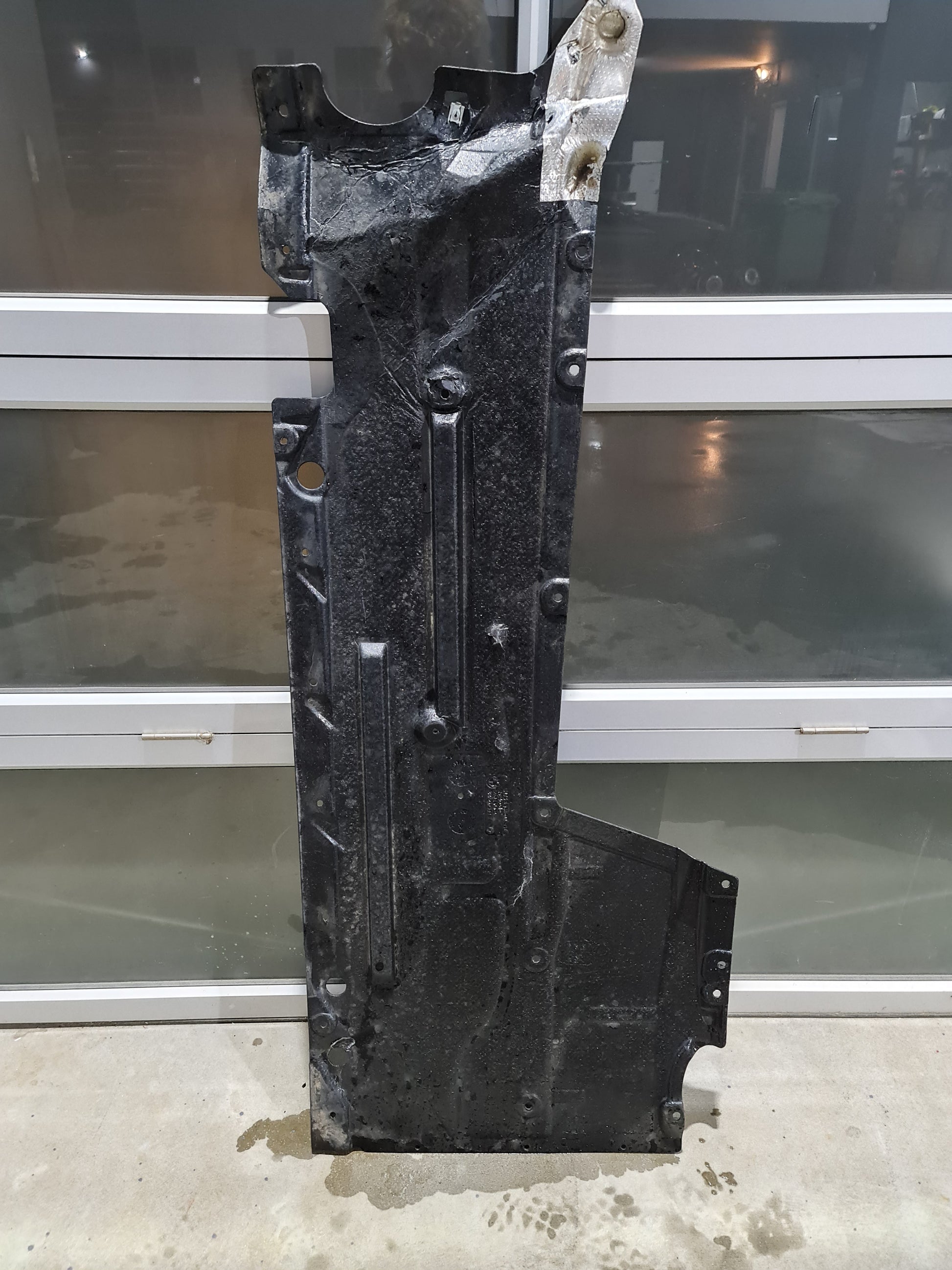BMW M2 M3 M4 F87 F80 F82 F83 UNDER BODY PANEL PASSENGER LEFT SIDE 8066011 - MPerformance.parts