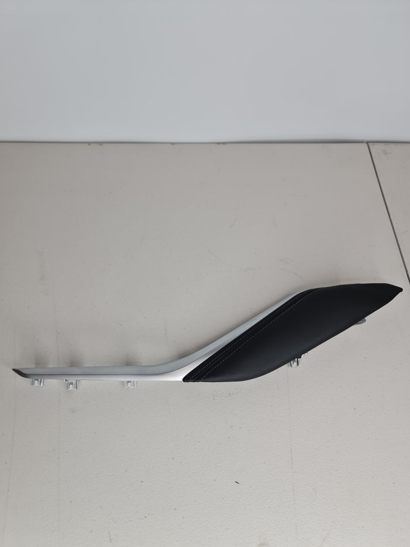 G80 M3 Driver Knee Leather Panel - 9502522-04 - MPerformance.parts
