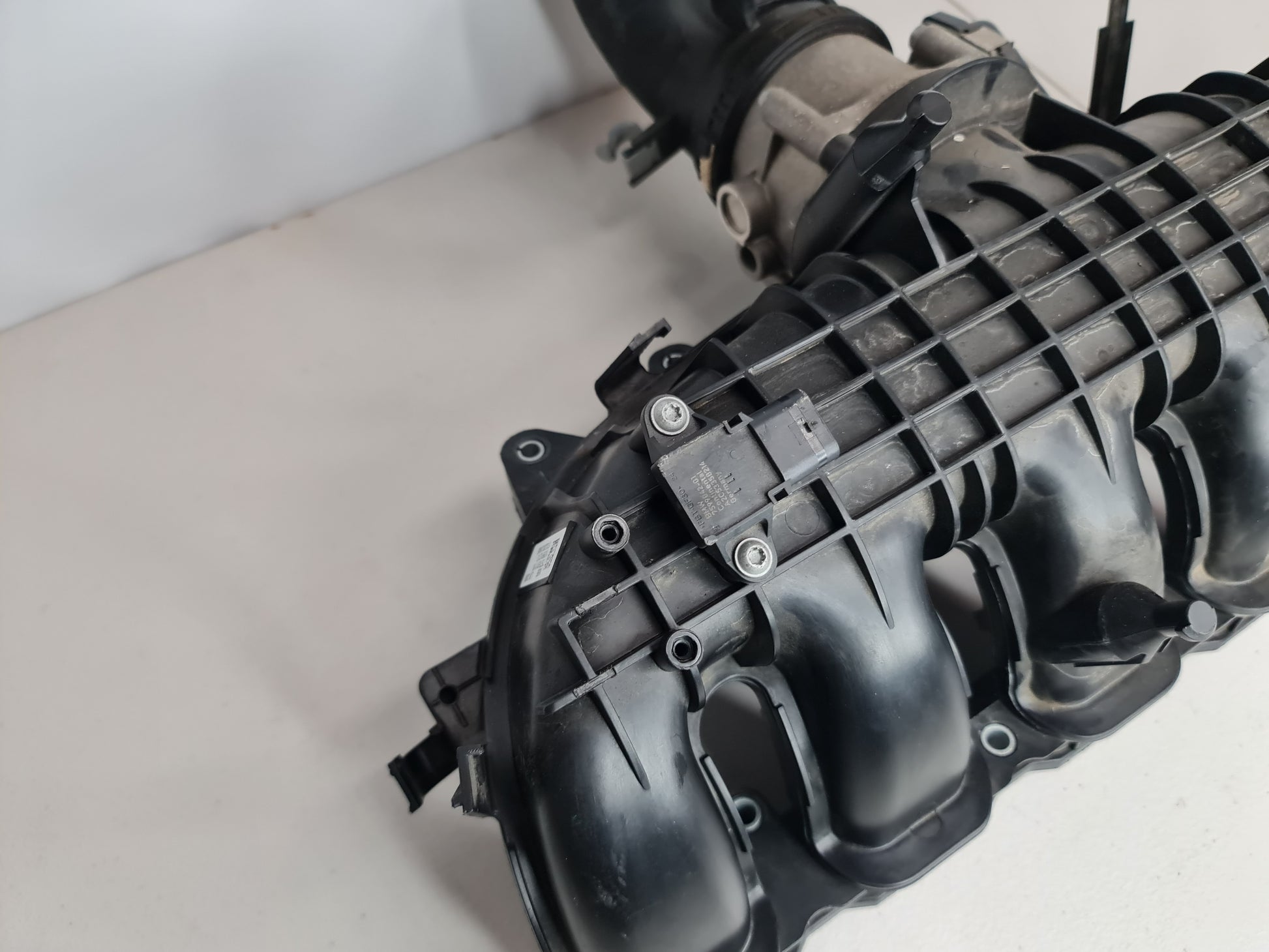 INLET MANIFOLD BMW M4/4 F82/F83/F80 S55B30A 3.0 PETROL 75691110 With J Pipe - MPerformance.parts