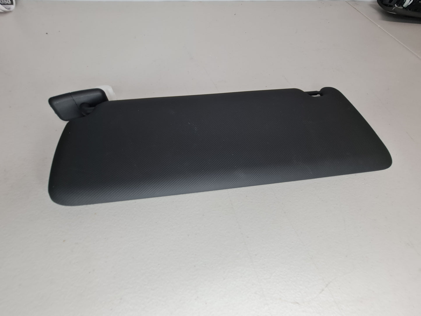 2014-2020 BMW 51-16-8-061-314 BMW 51168061314 Sun Visor, Right 8061314 04