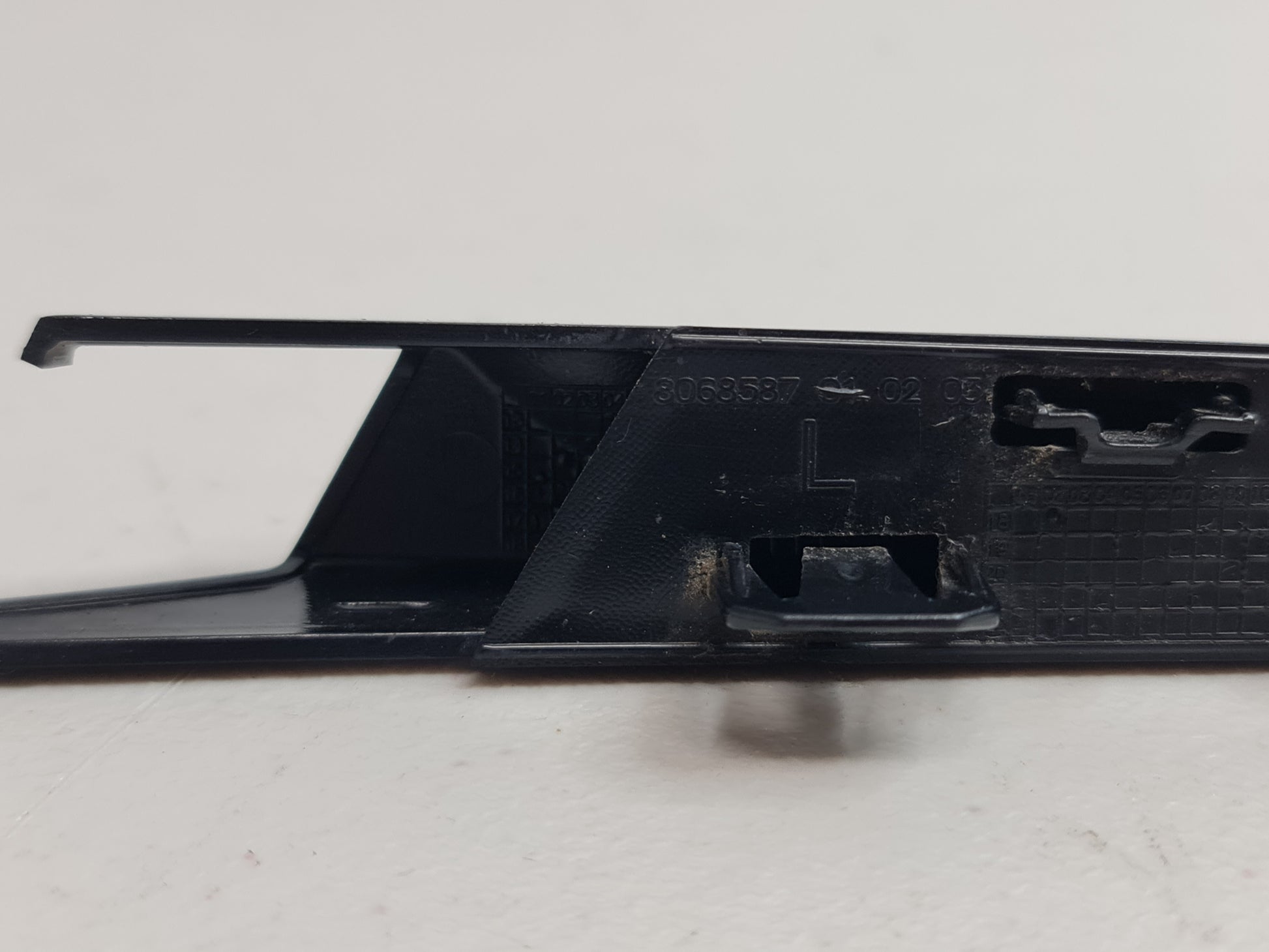 BMW F82 F83 M4 Front Left Side Fender Air Vent Duct Wing Trim - MPerformance.parts