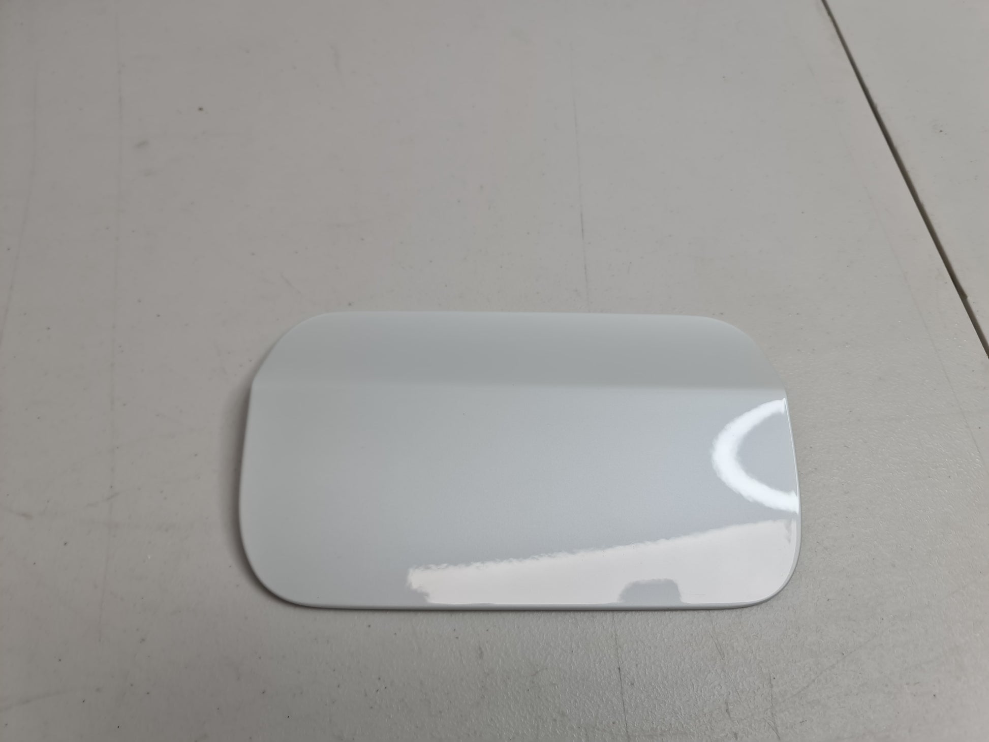 BMW F30 F80 M3 Rear Fuel Gas Tank Flap Filler Lid Cover Cap White - MPerformance.parts