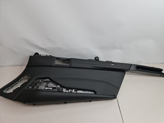 G07 X7 Black Luggage comp trim panel leather top right