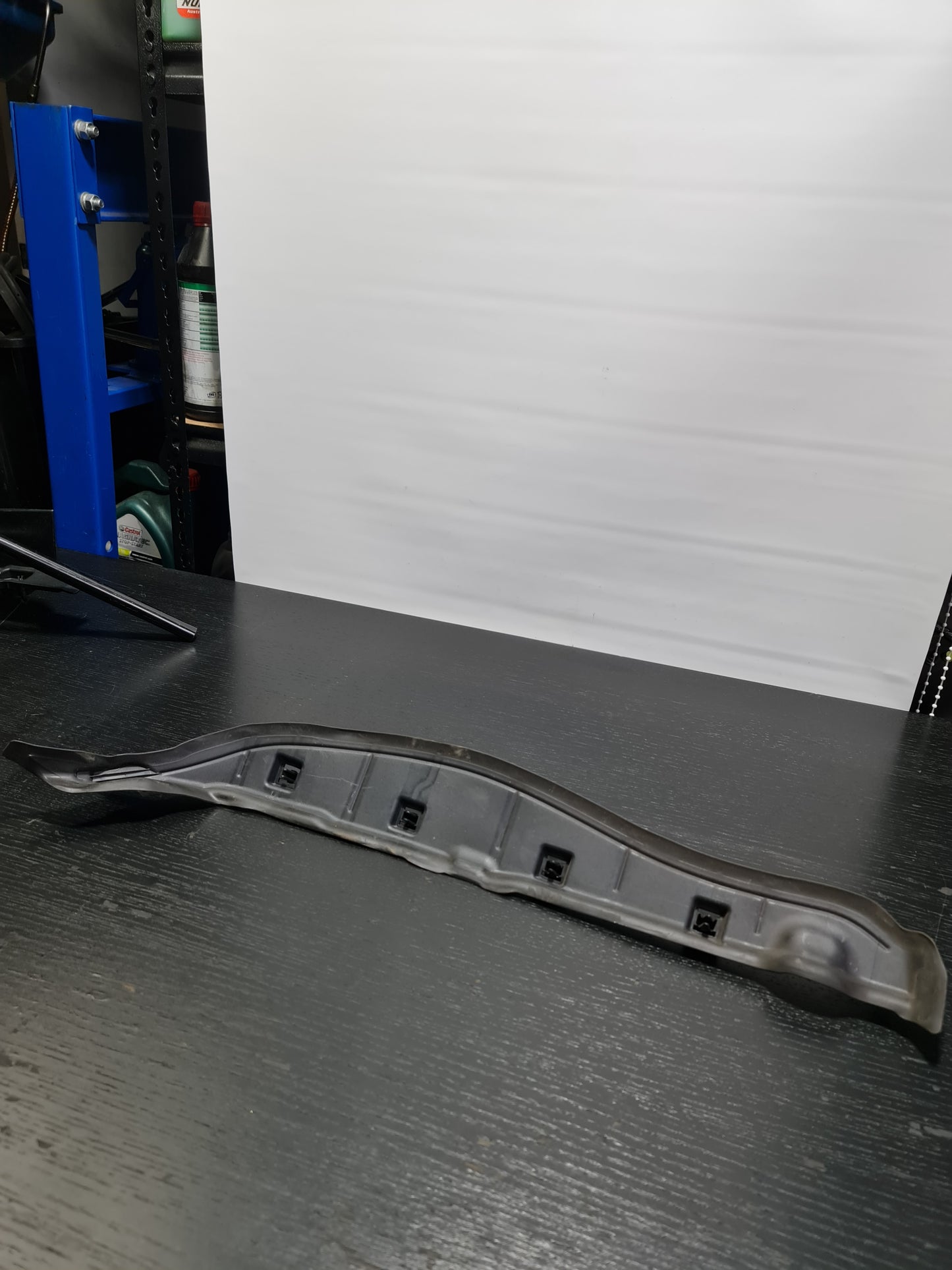 BMW M3 Competition G80 RH Right Side Fender Frame Seal Trim - 7433820