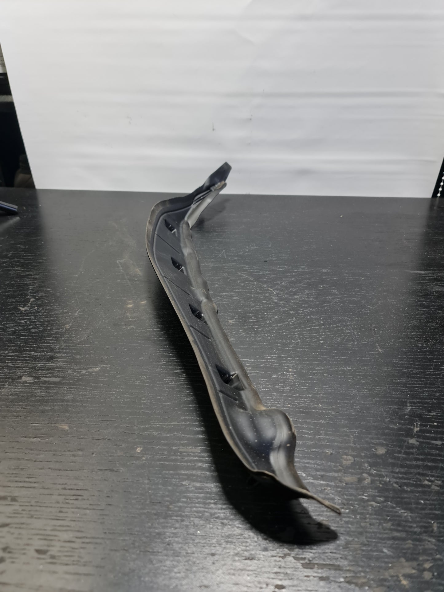 BMW 3 G20 Left Side Frame Seal 51487433819 7433819