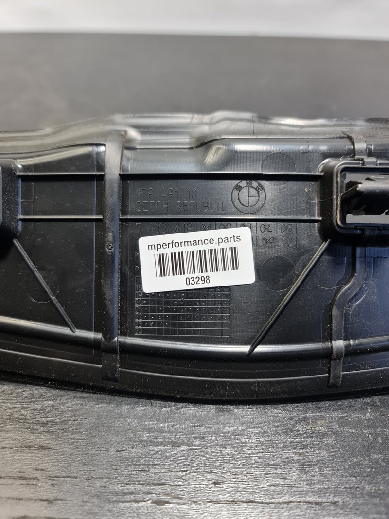BMW 3 G20 Left Side Frame Seal 51487433819 7433819 - MPerformance.parts