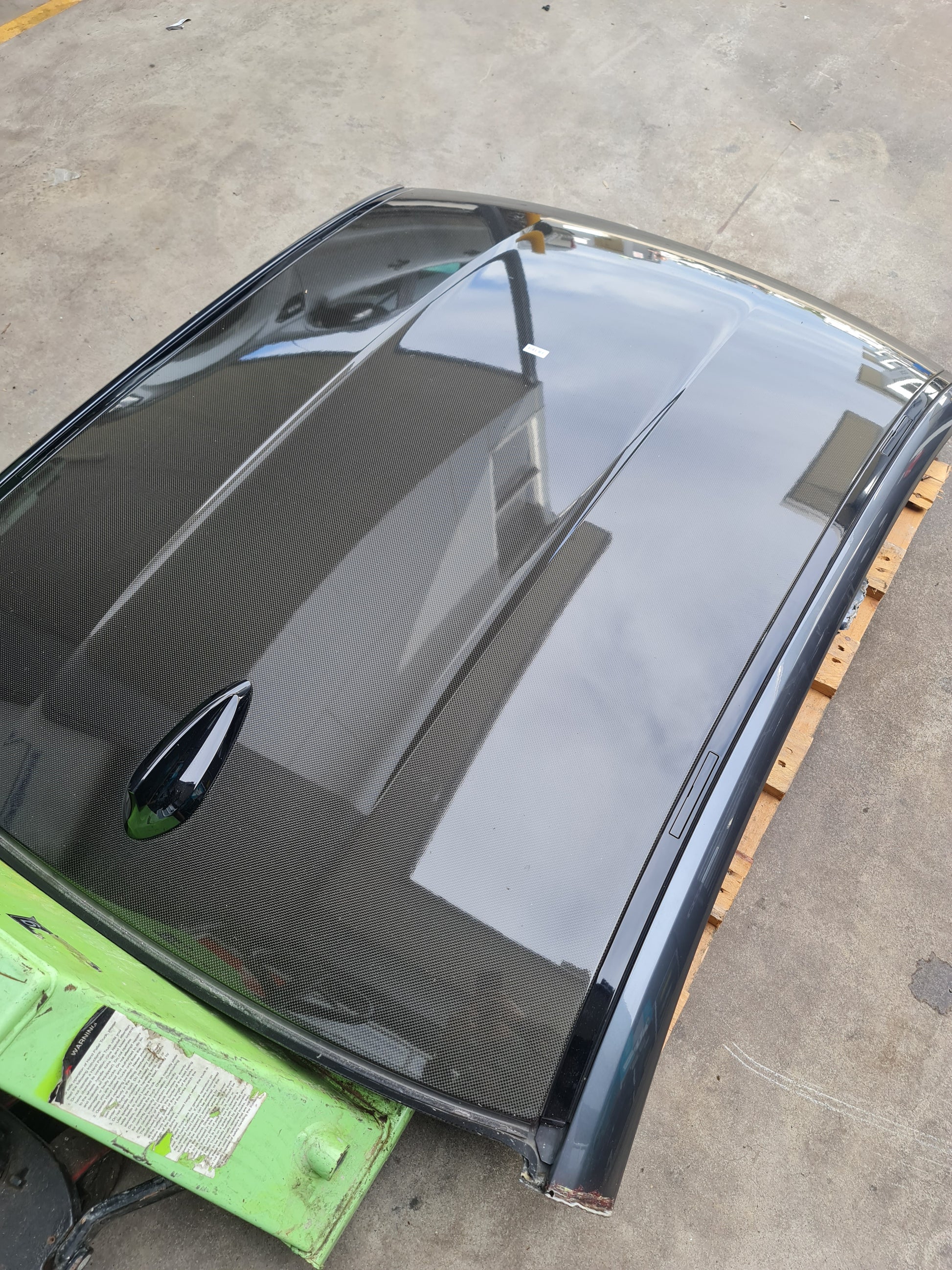 F80 M3 Roof outer panel in Carbon 41318057027 - PPF on Carbon Fiber - MPerformance.parts