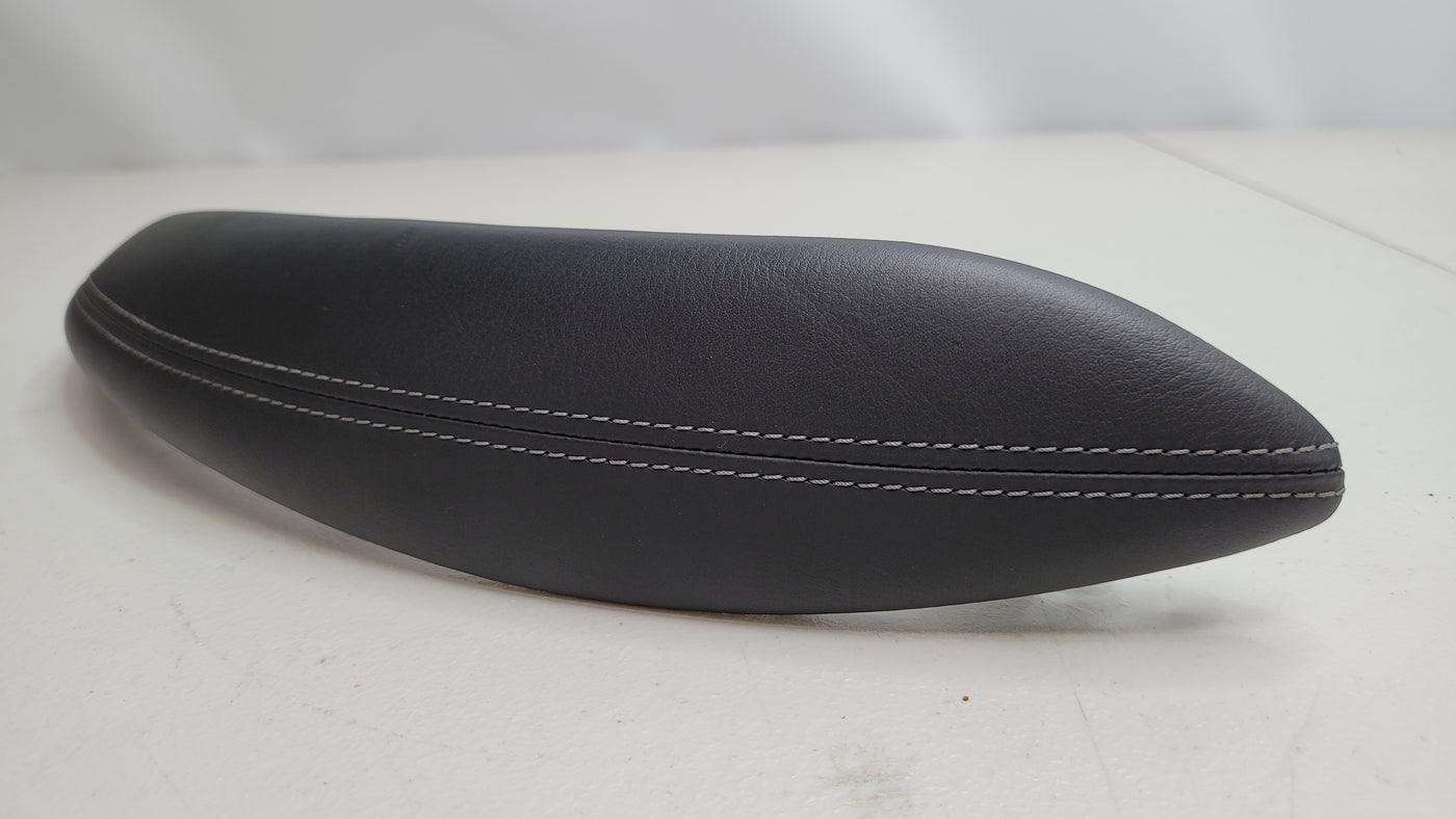 BMW F80 M3 Right Door Panel Pull Handle Leather Black 8057634-05 51418057634 - MPerformance.parts