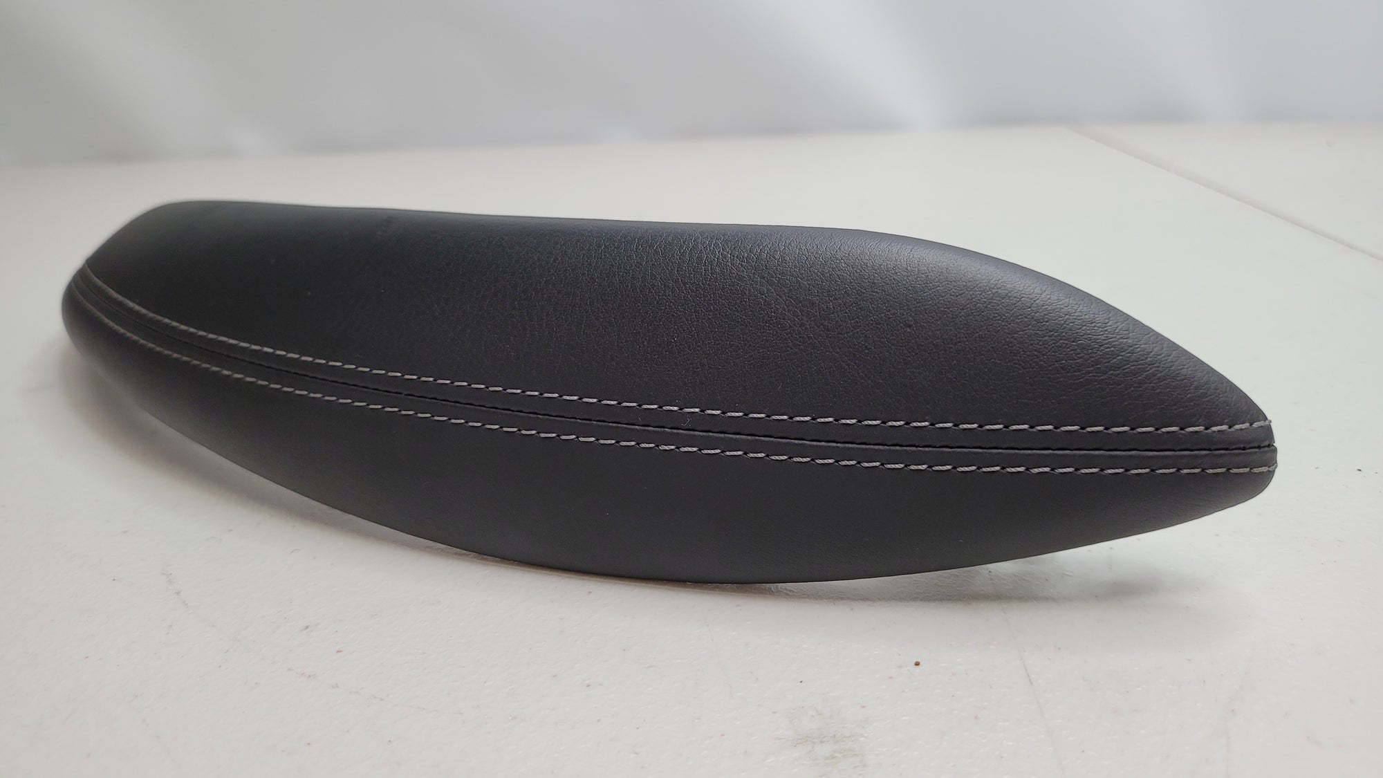 BMW F80 M3 Right Door Panel Pull Handle Leather Black 8057634-05 51418057634 - MPerformance.parts
