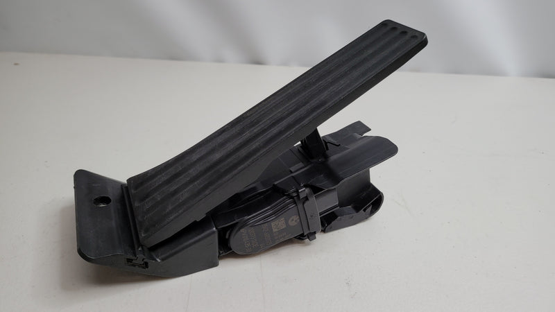 2006-2020 BMW 35-42-6-853-175 BMW 35426853175 Accelerator.Pedal Module,Automatic Gearbox 6853175 06 - MPerformance.parts
