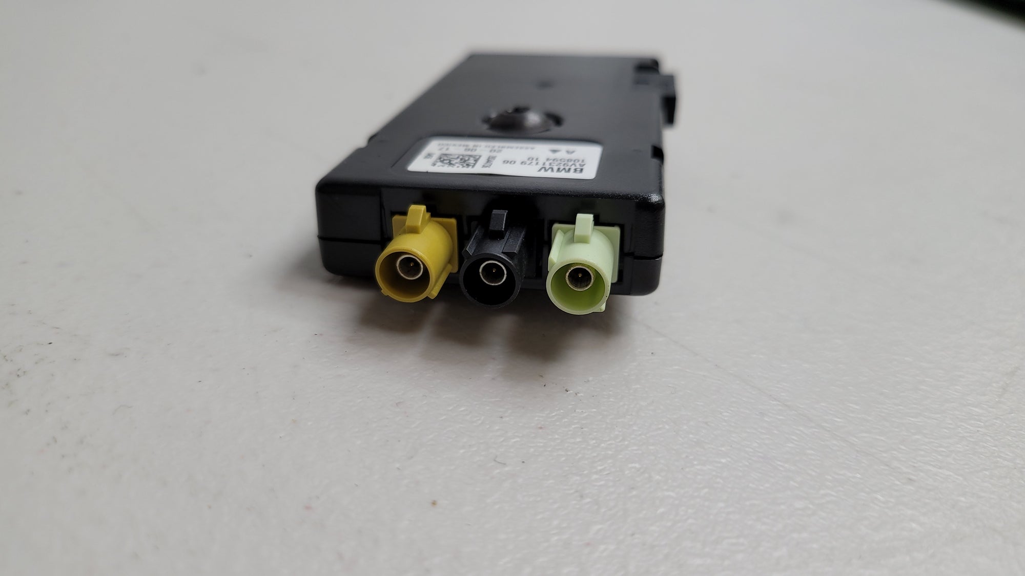 BMW 4 SERIES F32 420D RHD AERIAL ANTENNA AMPLIFIER AV 923117906 - MPerformance.parts