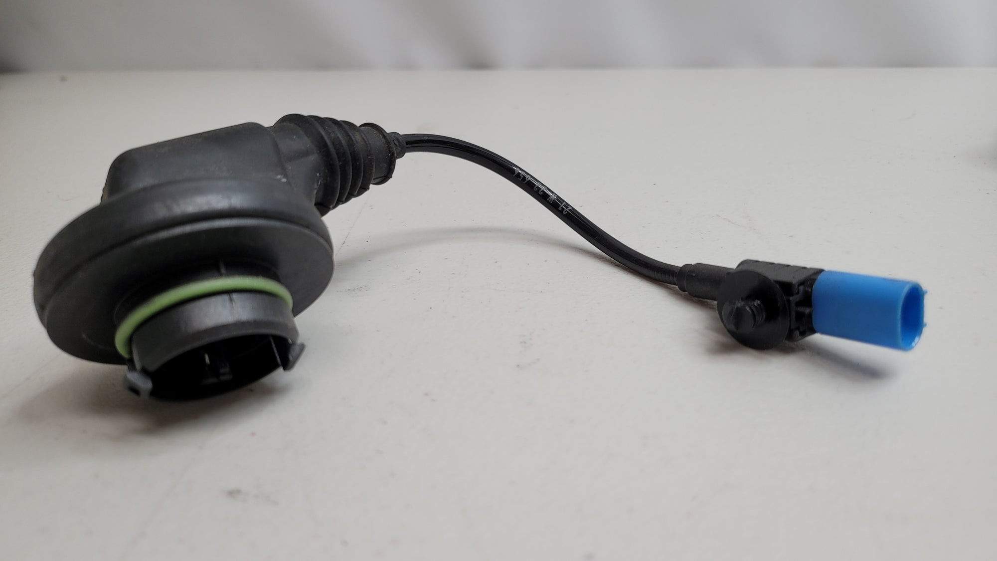 BMW M3 EDC suspension adapter cable G80 2023 8091397 - MPerformance.parts