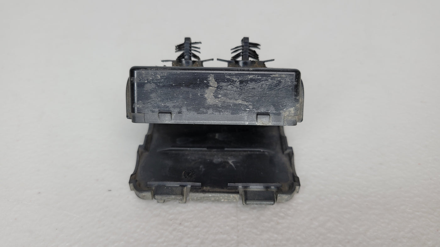 BMW 1 2 3 4 Series F20 F21 F22 F30 F31 F32 Plug-in Connection Bracket 9252800 - MPerformance.parts