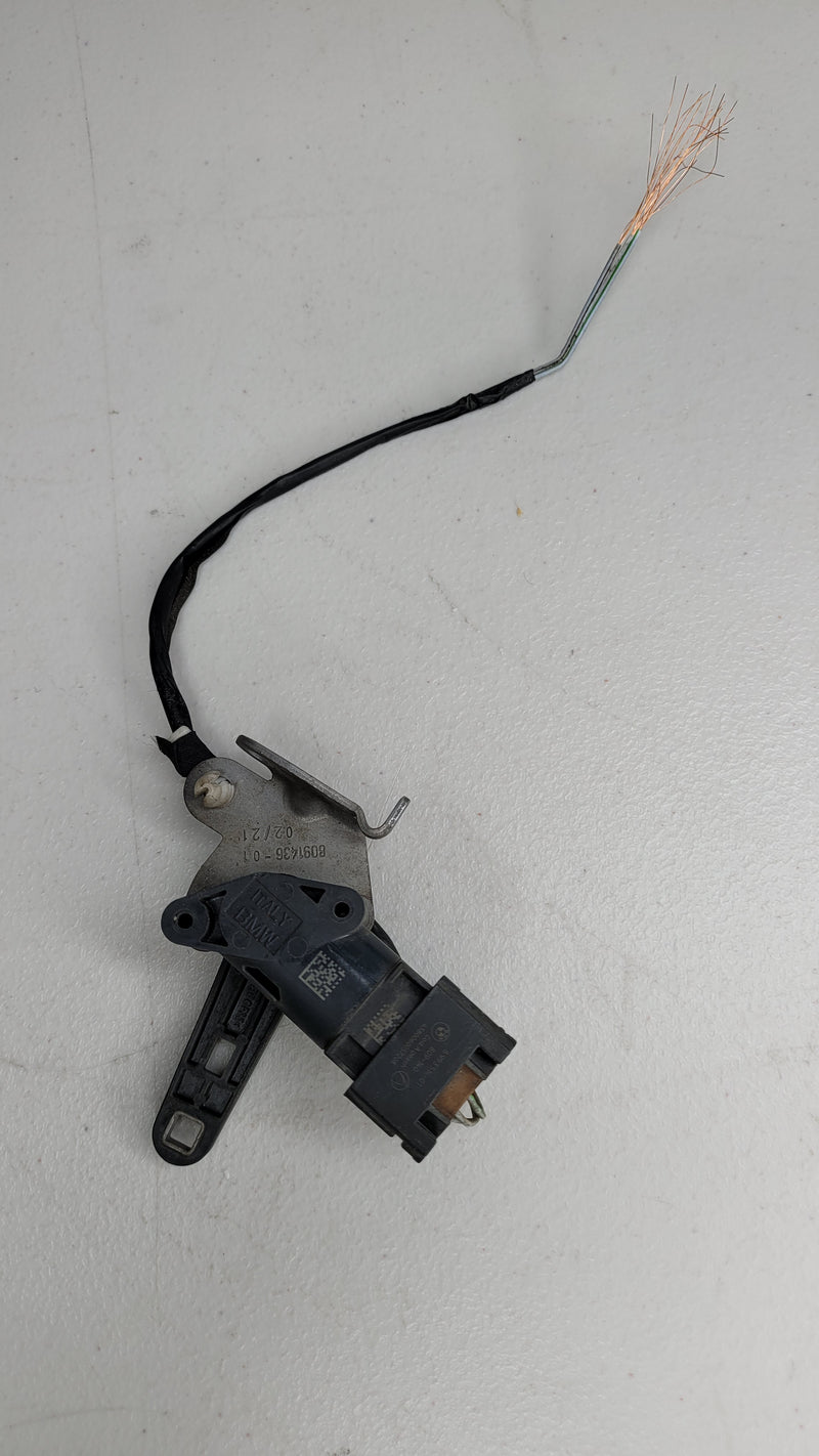 2023 BMW M240I OEM FRONT LEFT HEAD LIGHT LEVEL HEADLIGHT MODULE ASSEMBLY 6993514 - MPerformance.parts