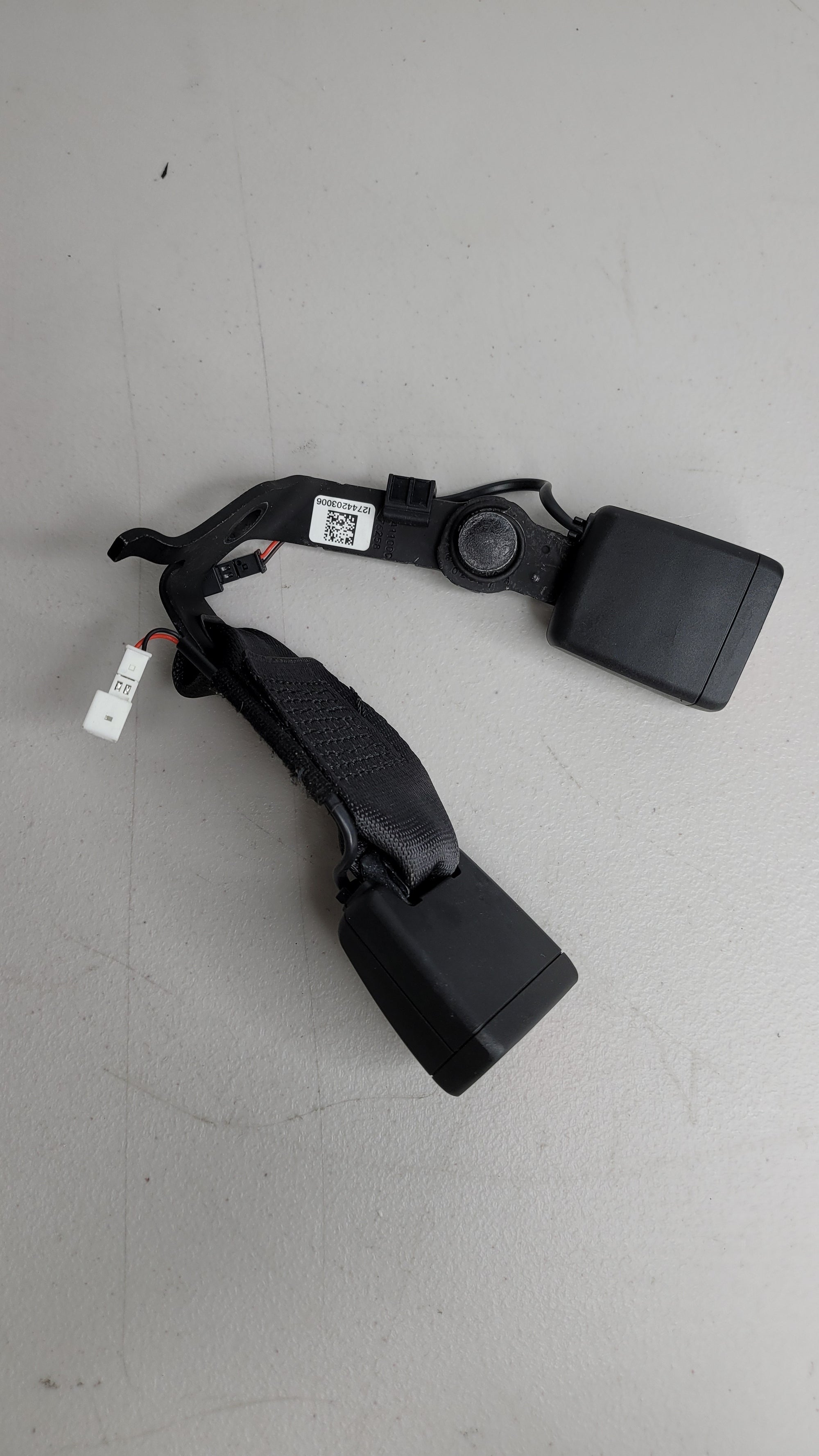 BMW M3 G80 Rear Seat Buckle 72117442030 Tilting lock - MPerformance.parts
