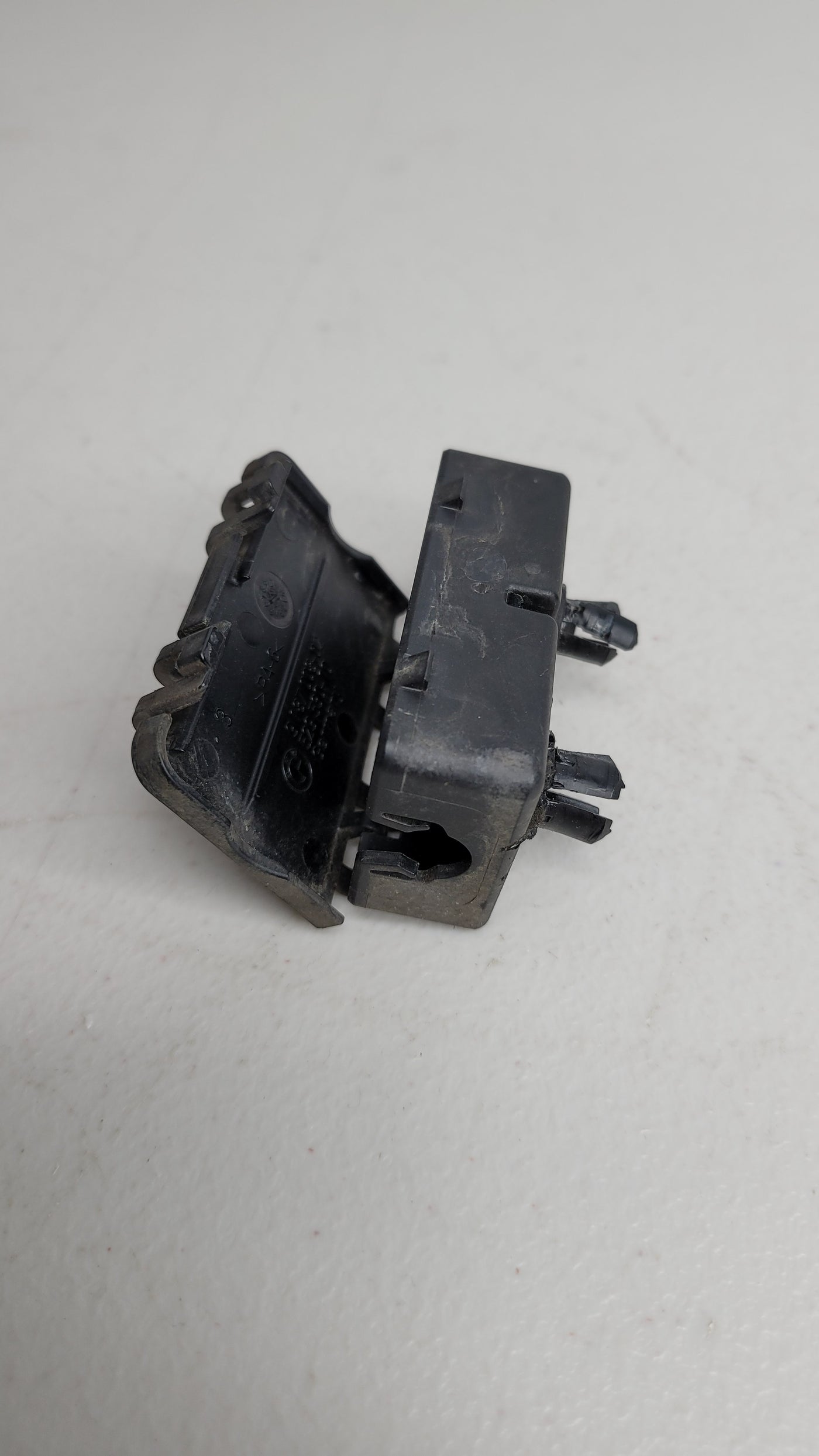 BMW 5 F10 Plug-in Connection Bracket - 9187008 - MPerformance.parts